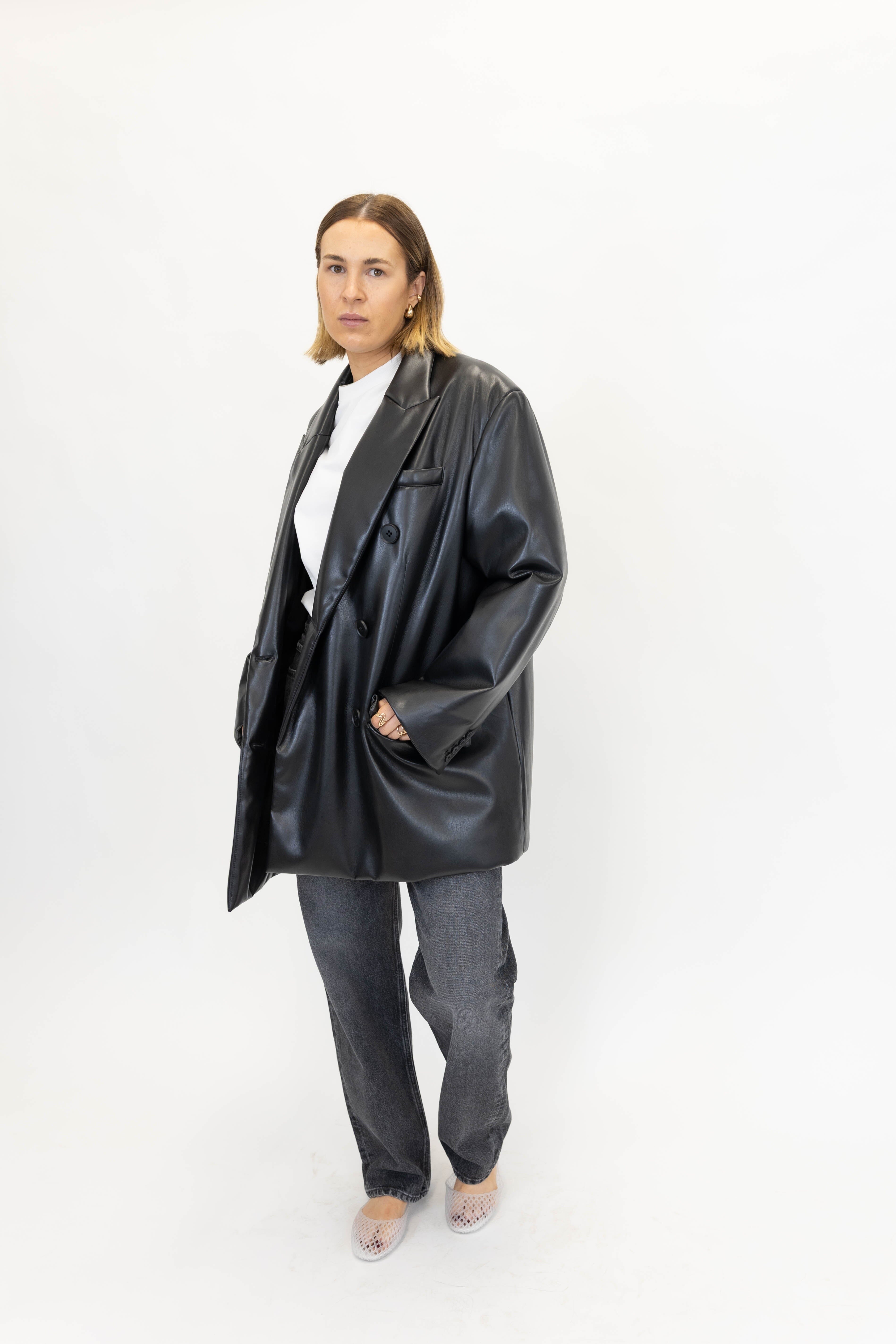 OLIVE FAUX LEATHER BLAZER BLAZER STAND STUDIO 