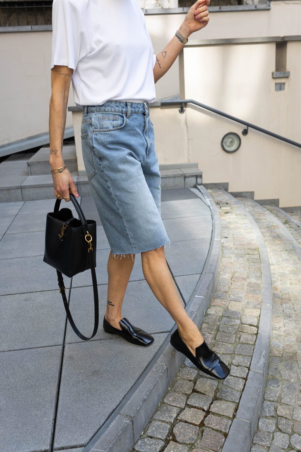 BAGGY FIT DENIM SHORT IN CLASSIC BLUE SHORT ROHE 