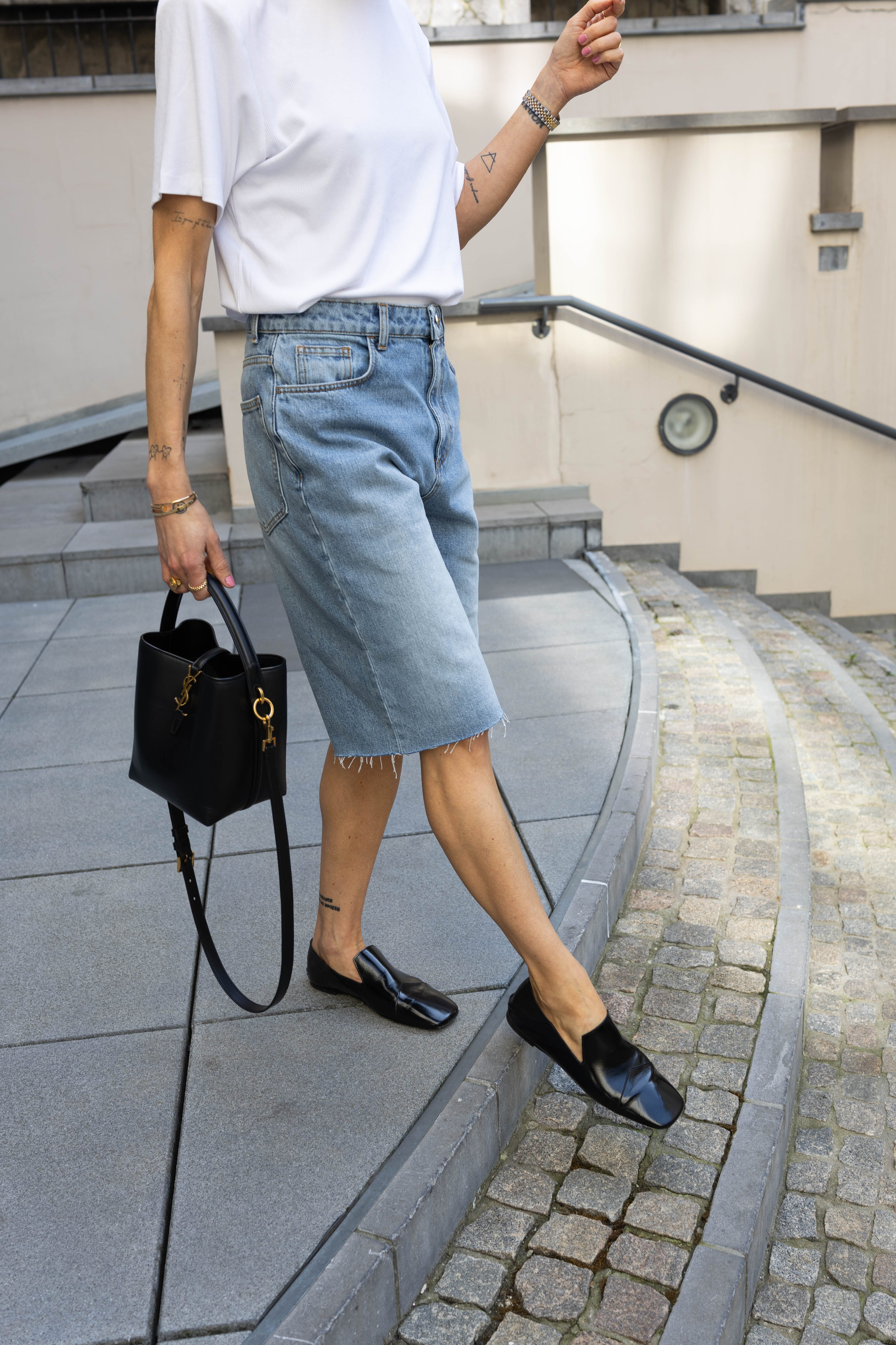 BAGGY FIT DENIM SHORT IN CLASSIC BLUE SHORT ROHE 
