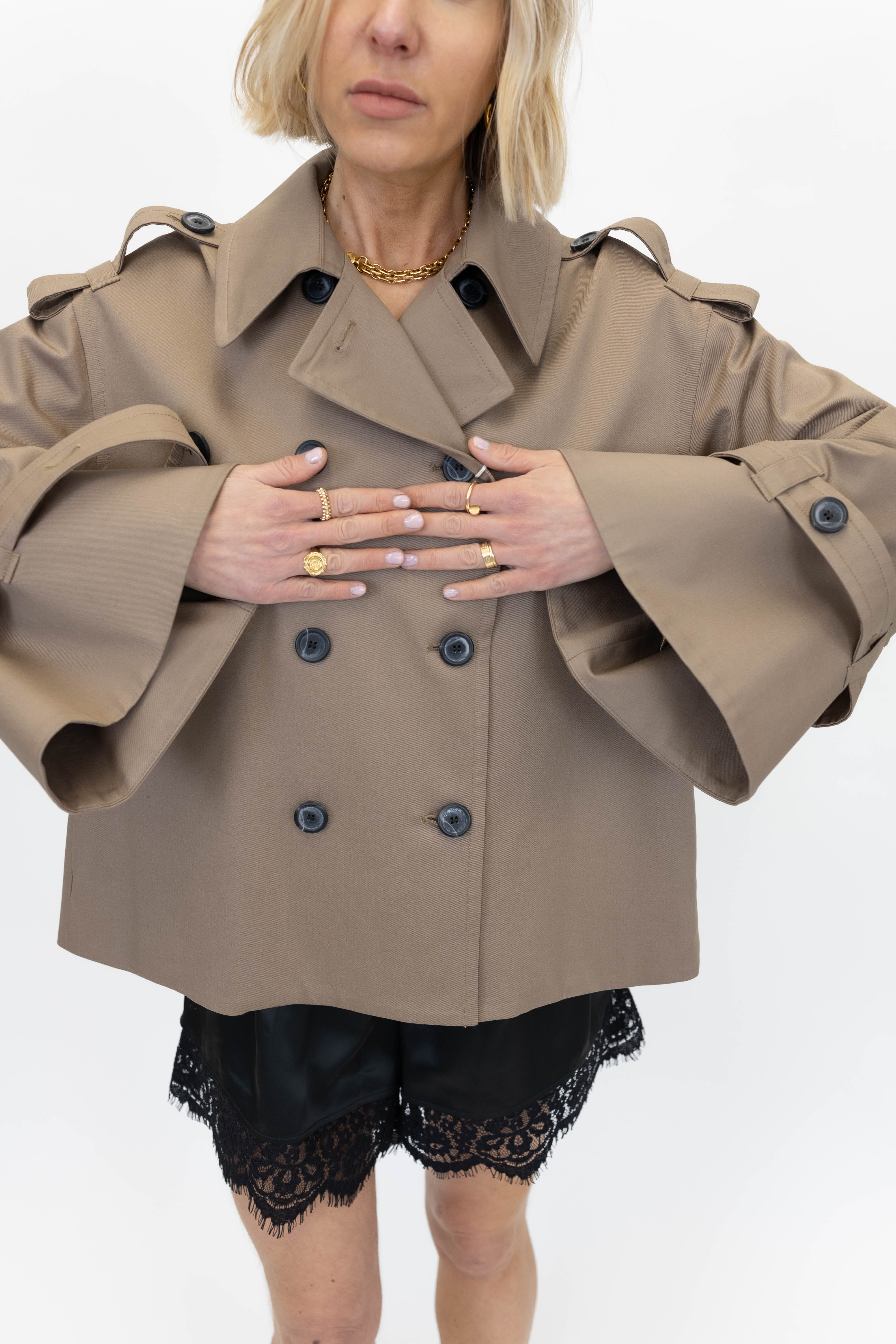 ALISANDRA TRENCH JACKET IN FOSIL JACKET MALENE BIRGER 