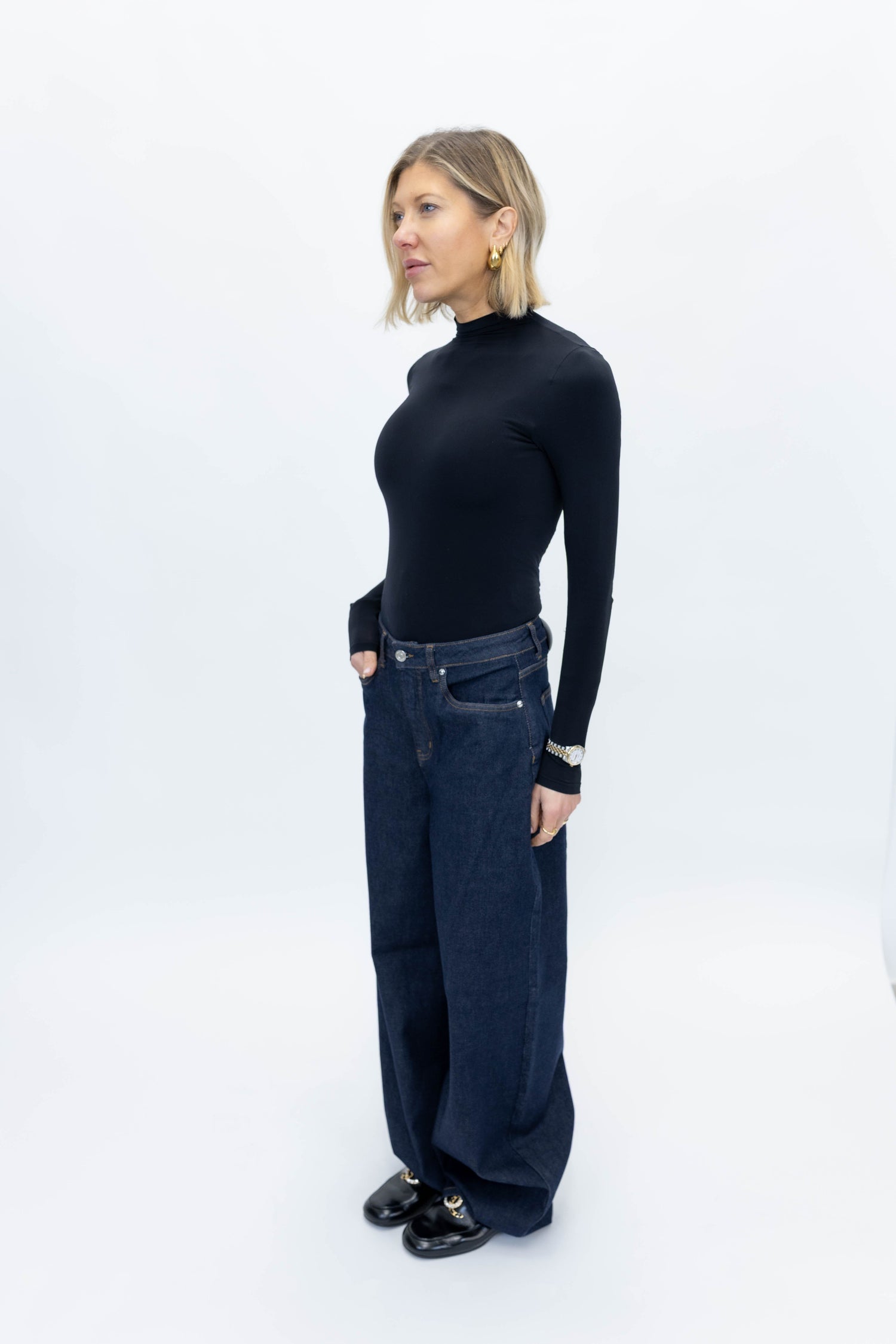 MAE HW BARREL JEANS IN DARK BLUE JEANS GESTUZ 