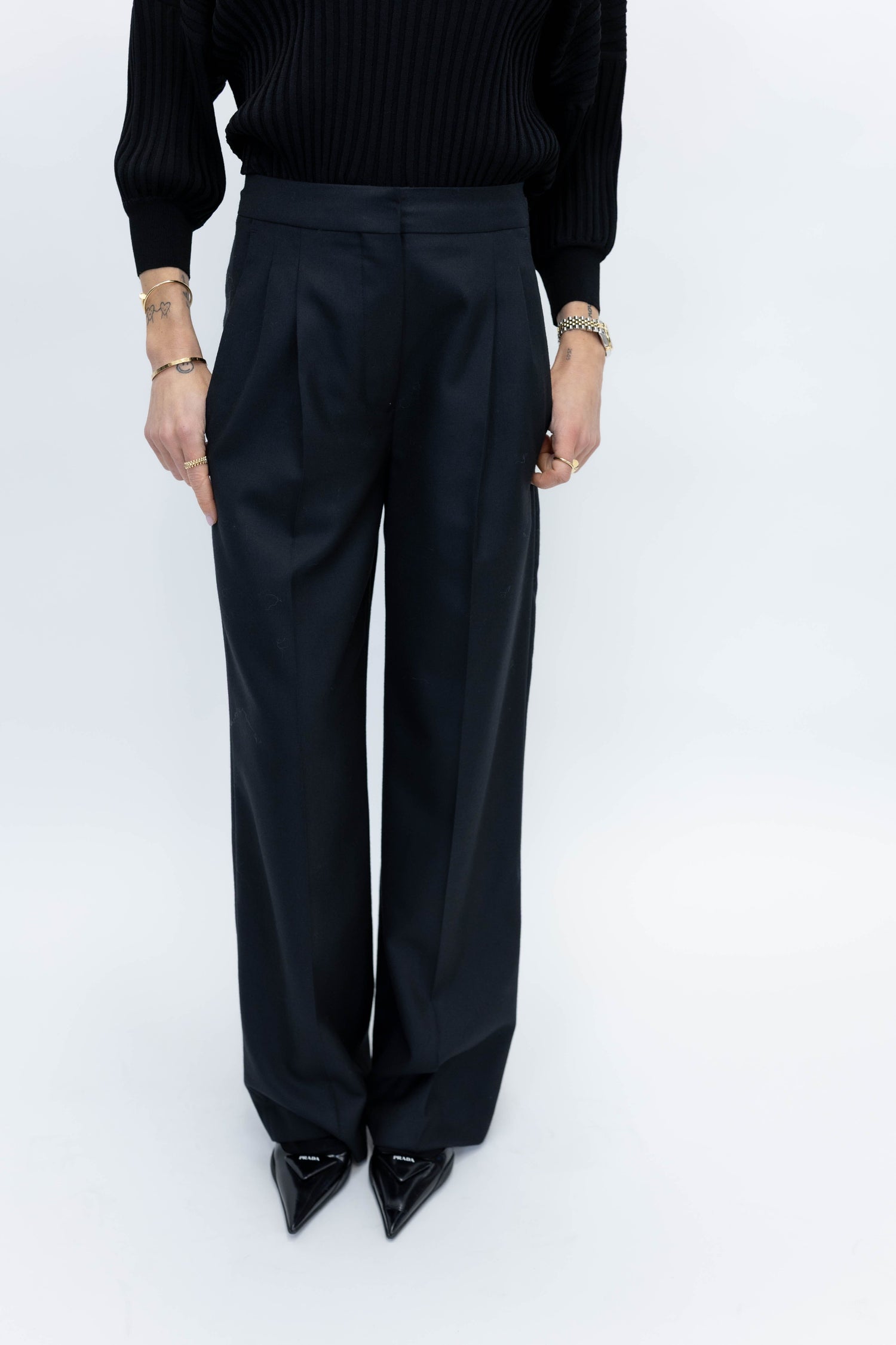 VIKTOR LOOSE FIT TAILORED PANTS PANTS ONE & OTHER 
