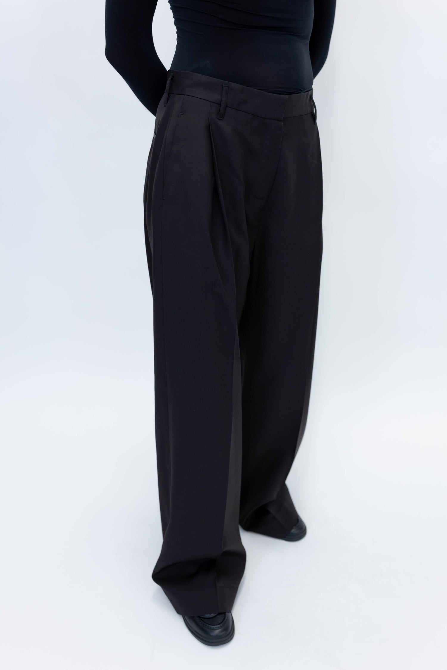 PAMA LOOSE PANTS IN BLACK PANTS CHRISTIAN WIJNANTS 