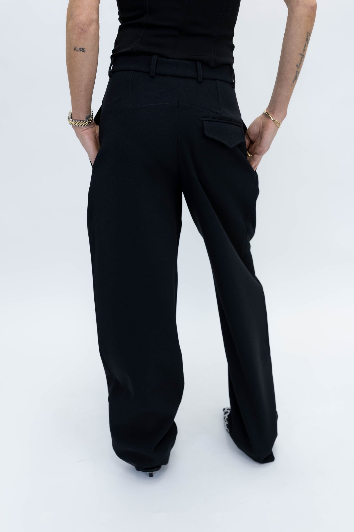 PSALM BOYISH HEAVY CREPE PANTS PANTS KURE 