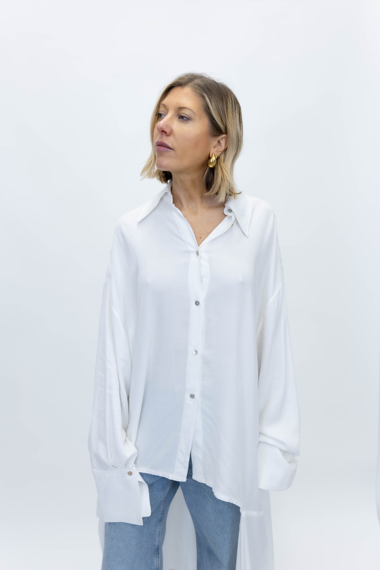 KNOT LONG SHIRT IN IVORY SHIRT STUDIO CUT 