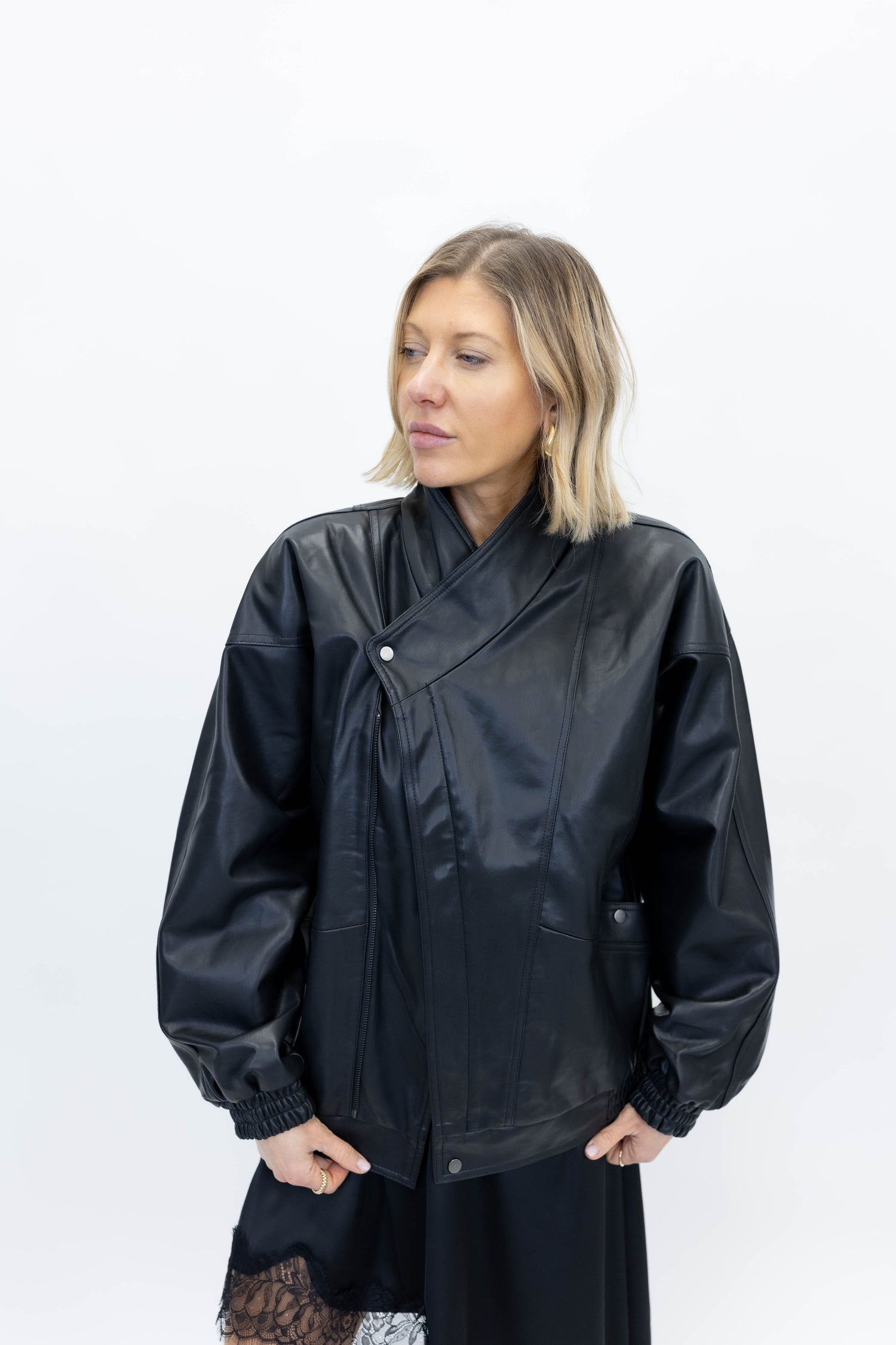 BROOKLYN CUT JACKET IN BLACK JACKET THE GARMENT 