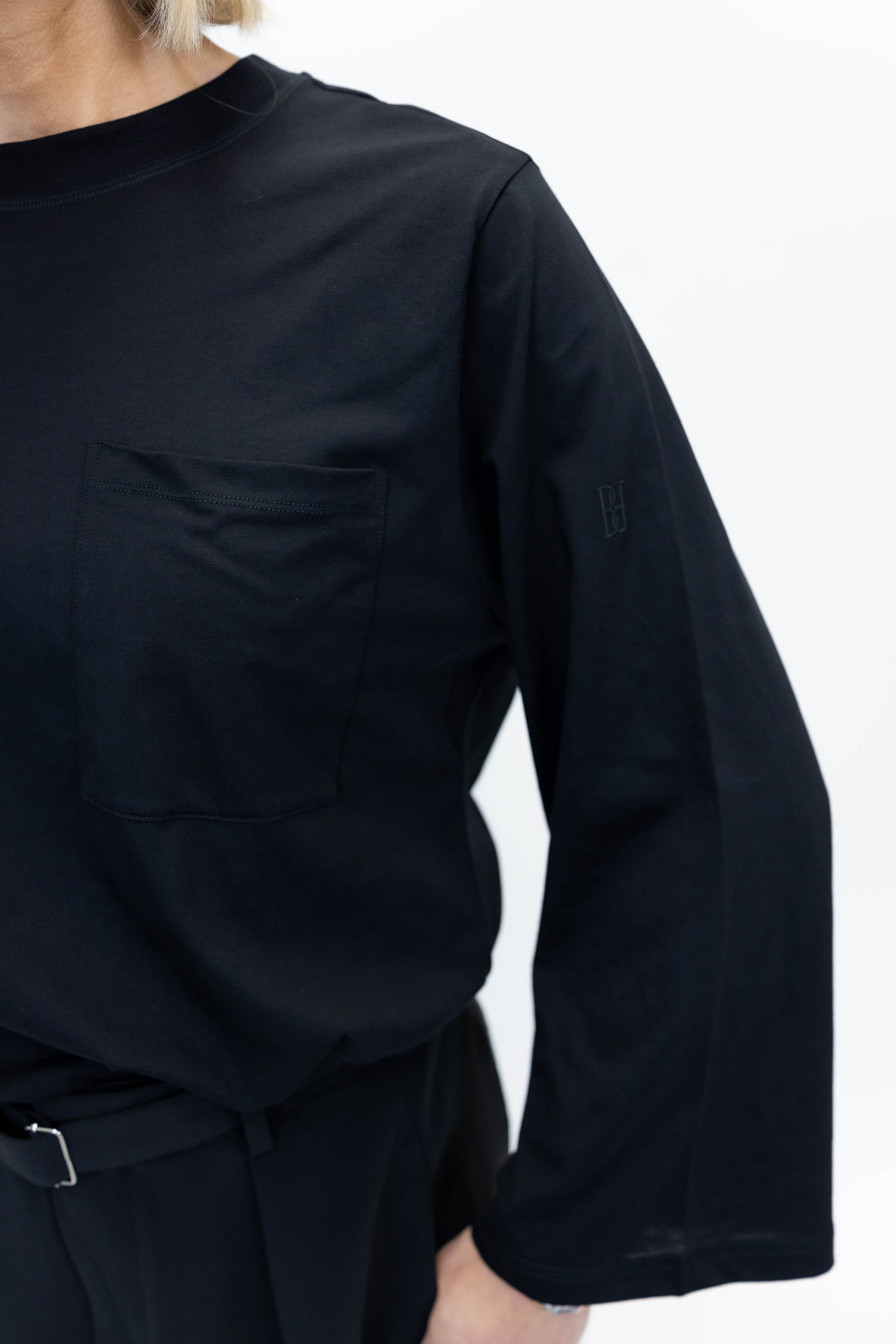 FAYEH LONG SLEEVES IN BLACK T-SHIRT BY MALENE BIRGER 