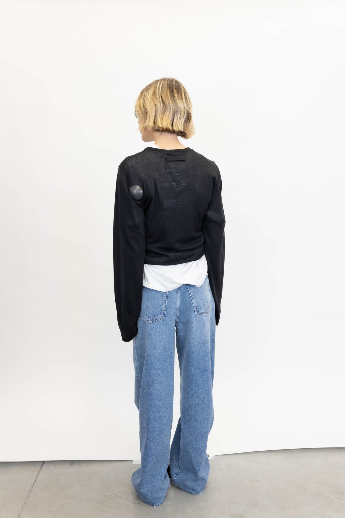 INFINI PULLOVER IN BLACK PULLOVER IRO 