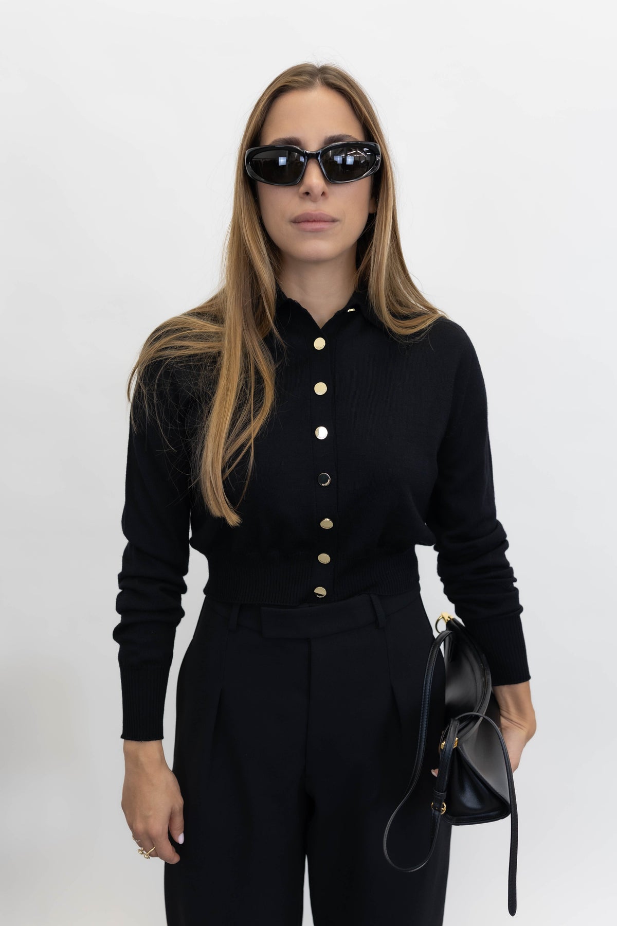 LIRICA WOOL CARDIGAN IN BLACK CARDIGAN . 