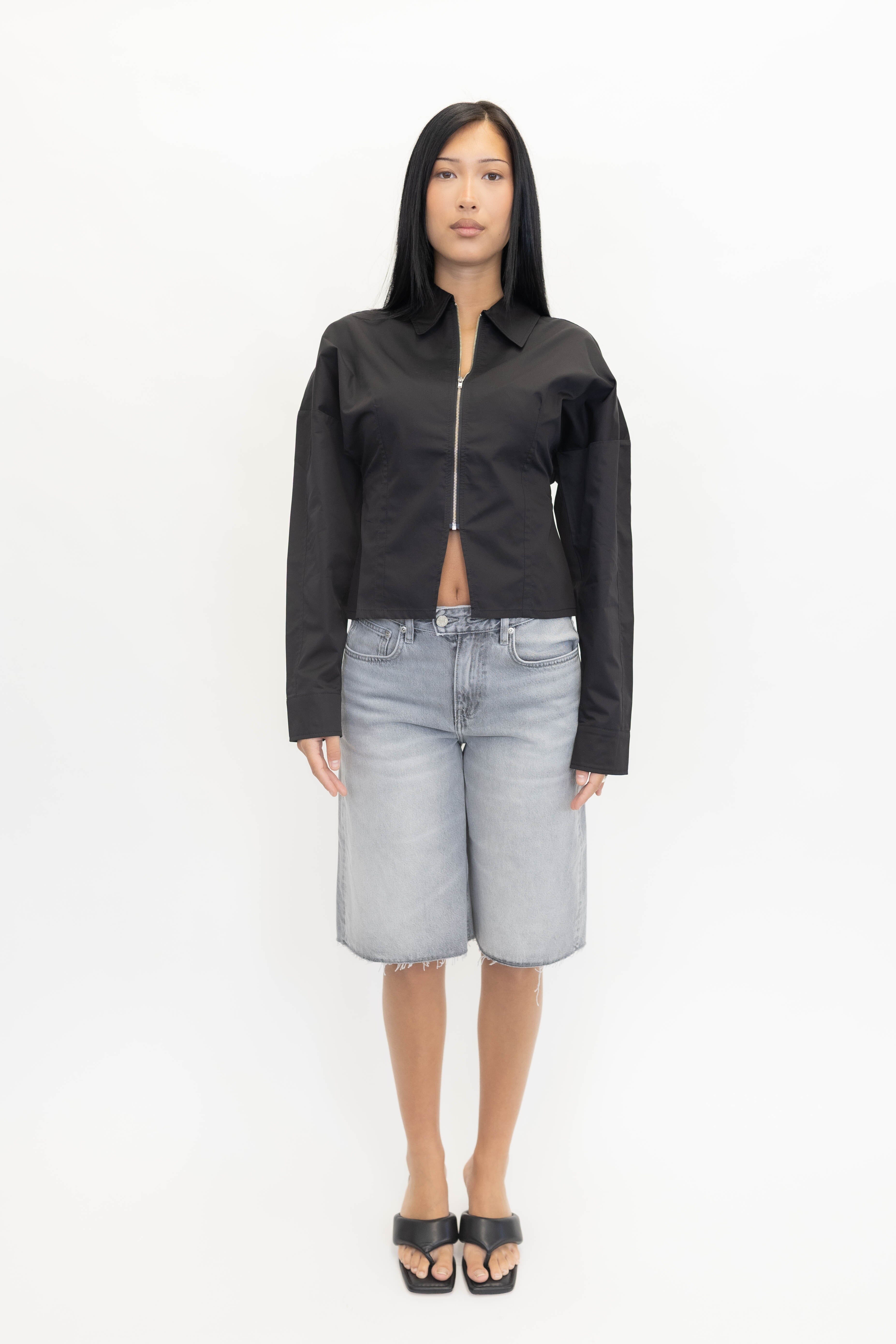 GIA SHIRT IN BLACK SHIRT WON HUNDRED 