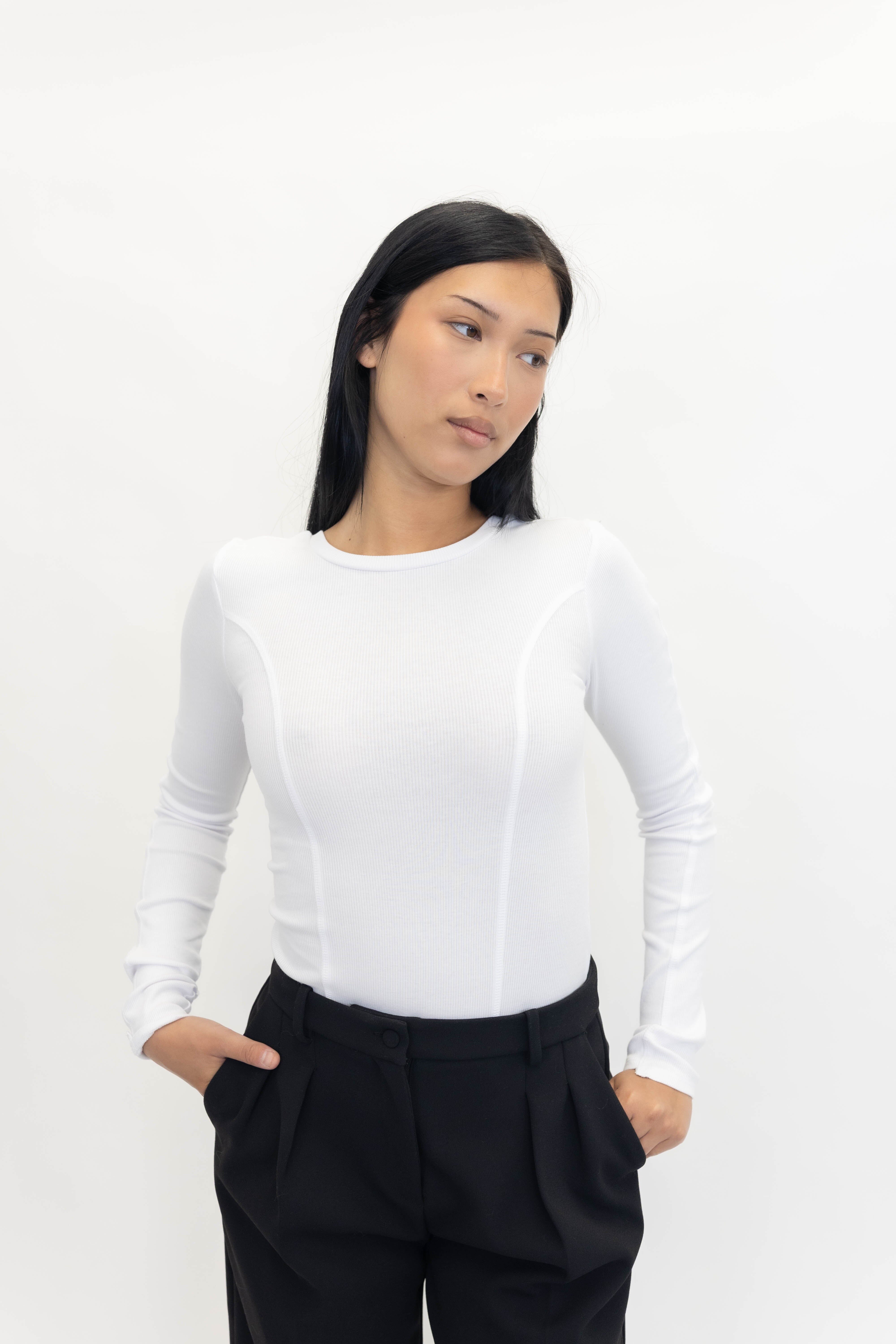 IRINE LS TOP IN BRIGHT WHITE TOP WON HUNDRED 