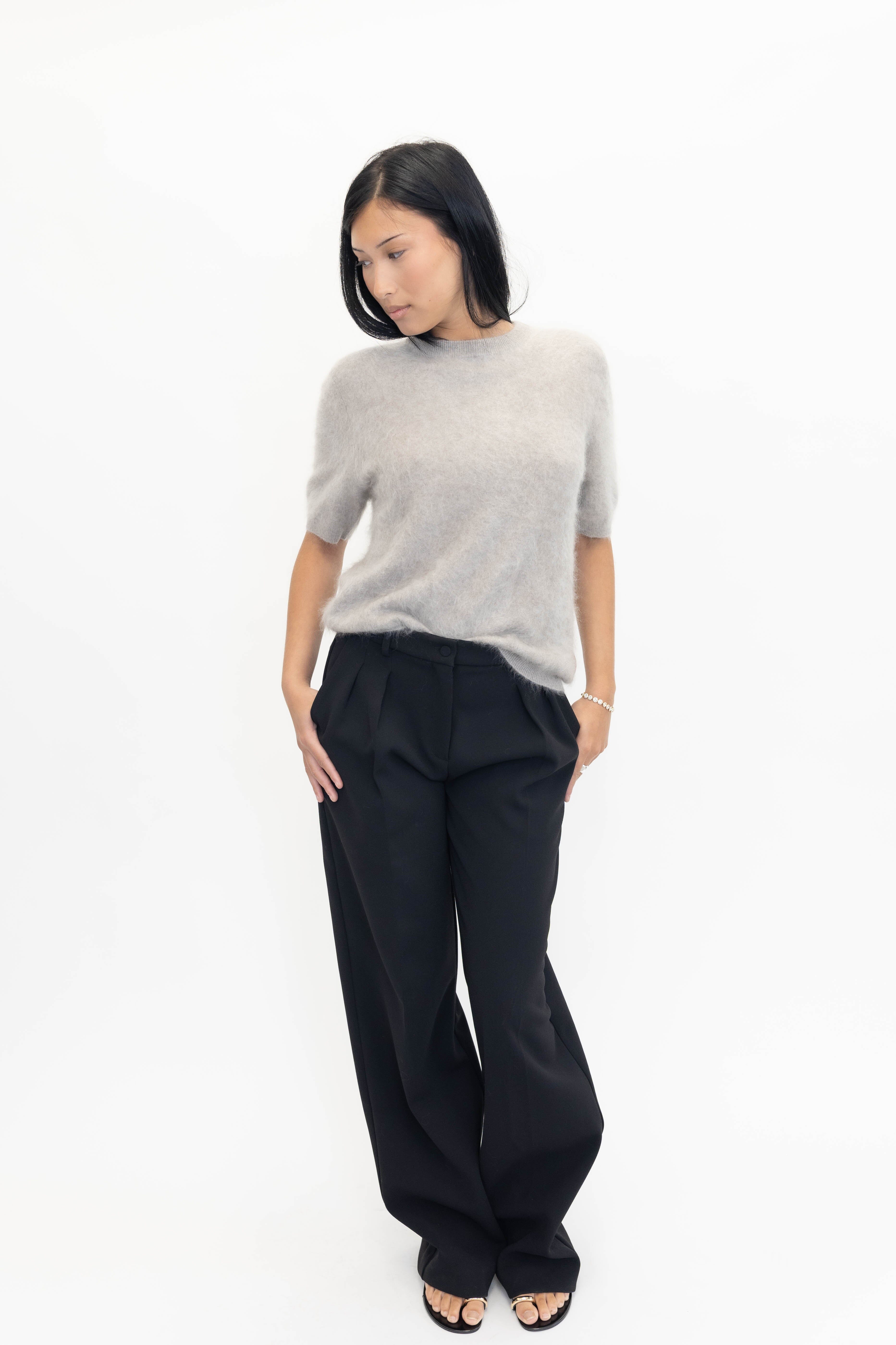BRUSHED SHORT SLEEVE IN GREIGE KNIT SOFT GOAT 