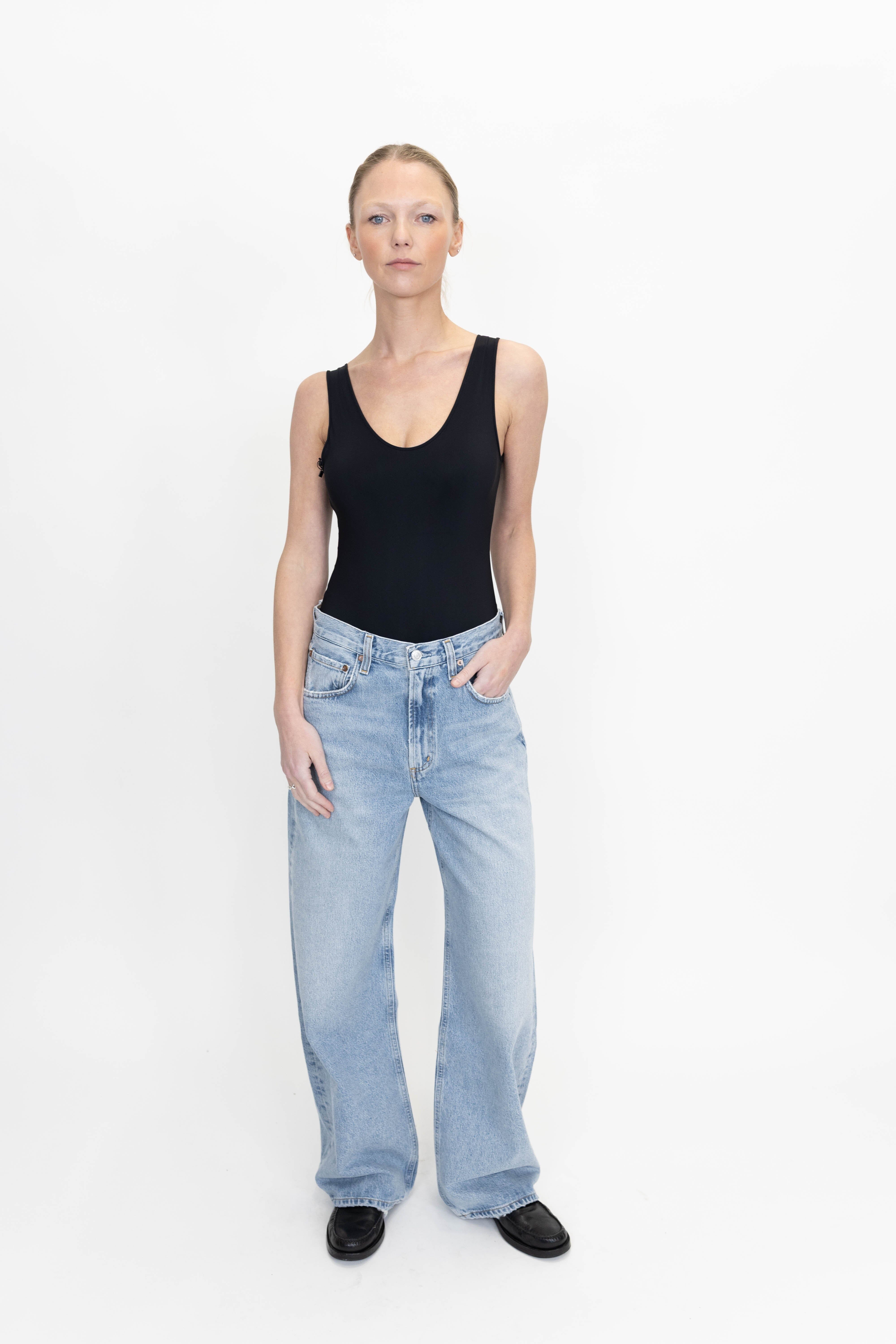 LOW CURVE JEANS IN FORCE JEANS AGOLDE 