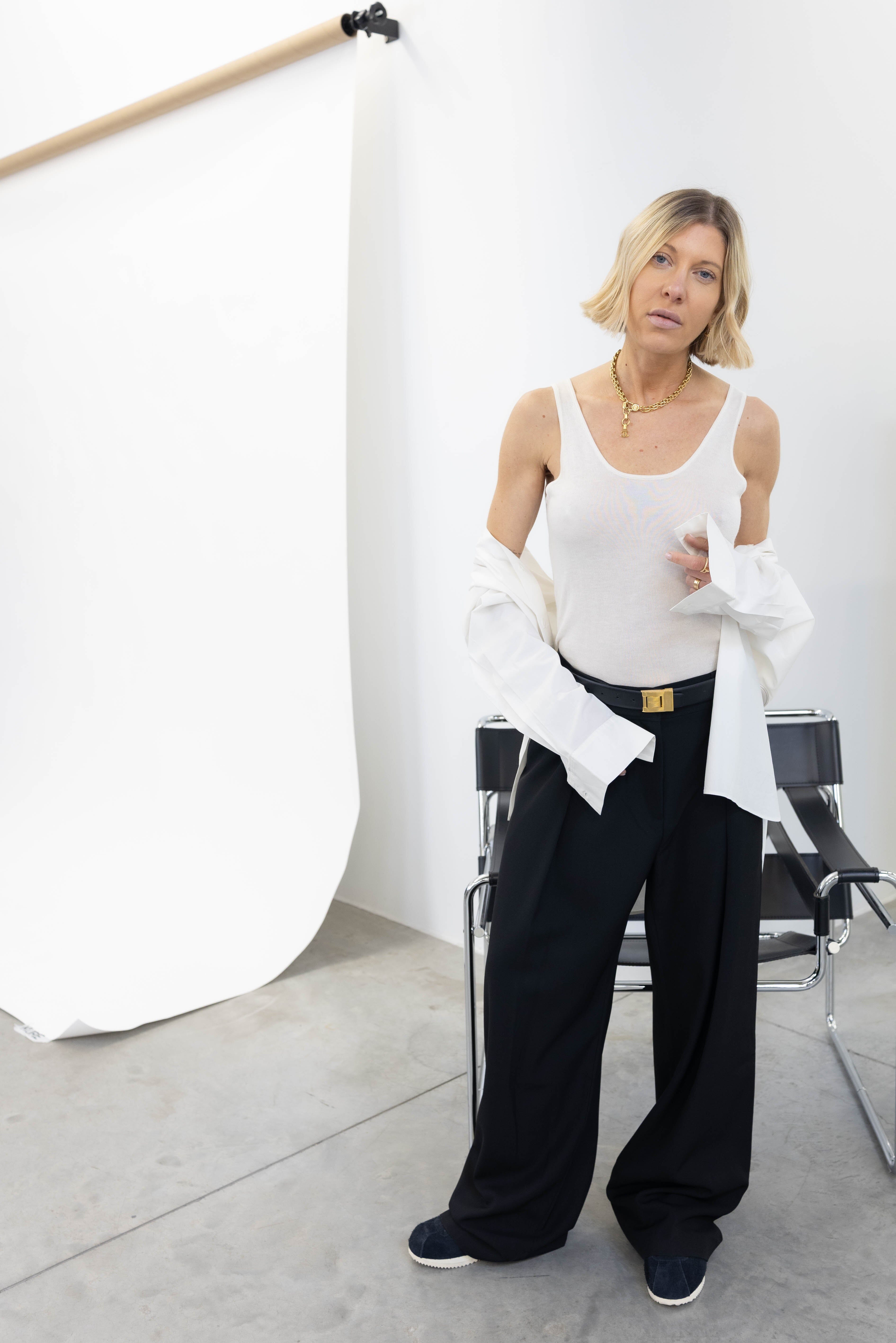 FEATHERLIGHT SINGLET IN WHITE TOP SOFT GOAT 