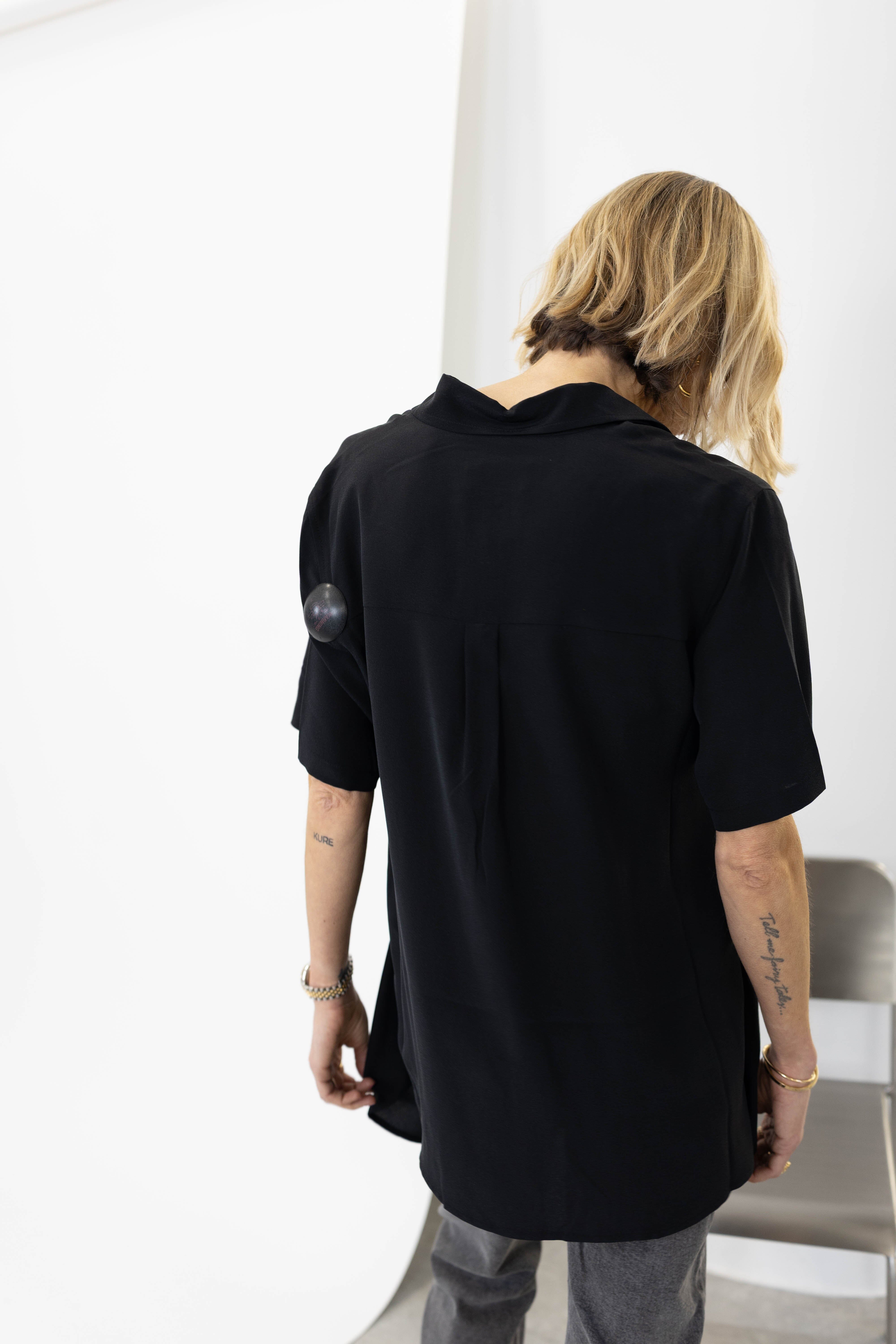 TOPPO SS SHIRT IN BLACK SHIRT CHRISTIAN WIJNANTS 