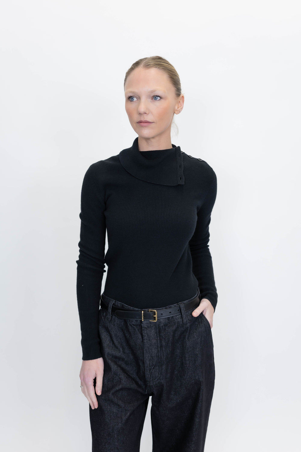 SABRINE SWEATER IN BLACK