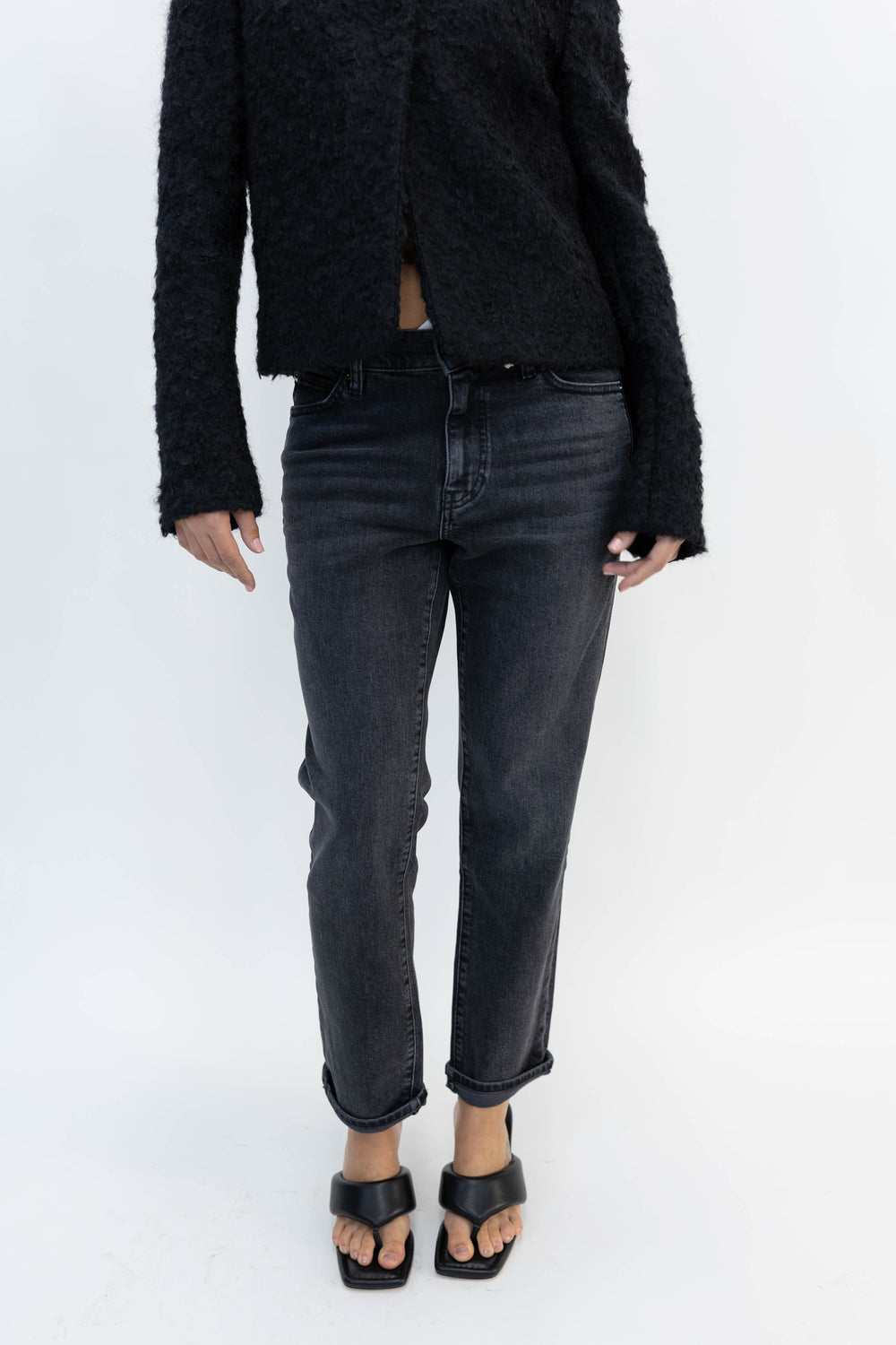 THE BORROWED JEANS IN DECO JEANS FRAME 