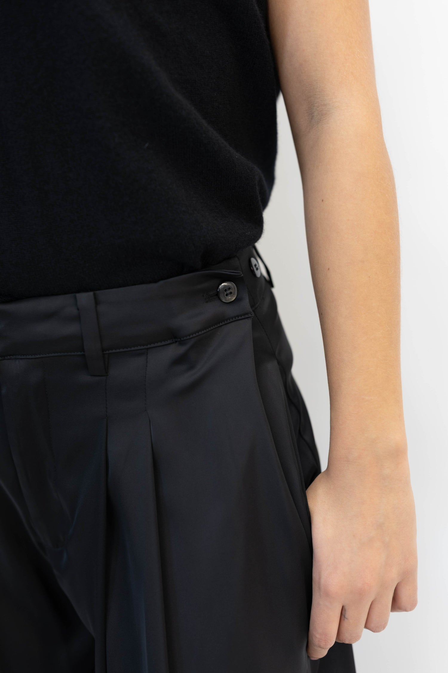 RUE PANTS IN BLACK PANTS GESTUZ 