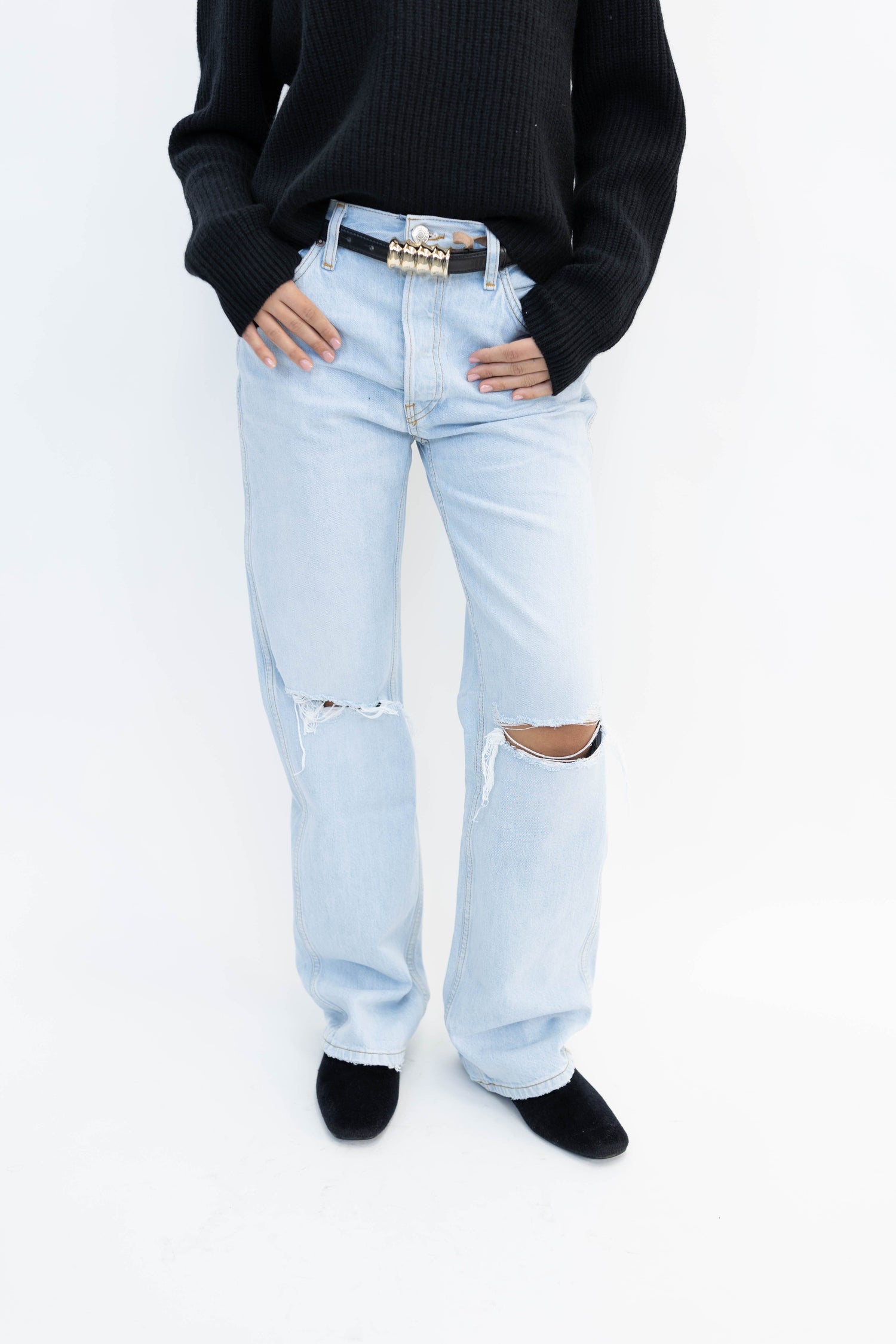 90’S HIGH RISE LOOSE IN BLEACH DESTROY JEANS REDONE 