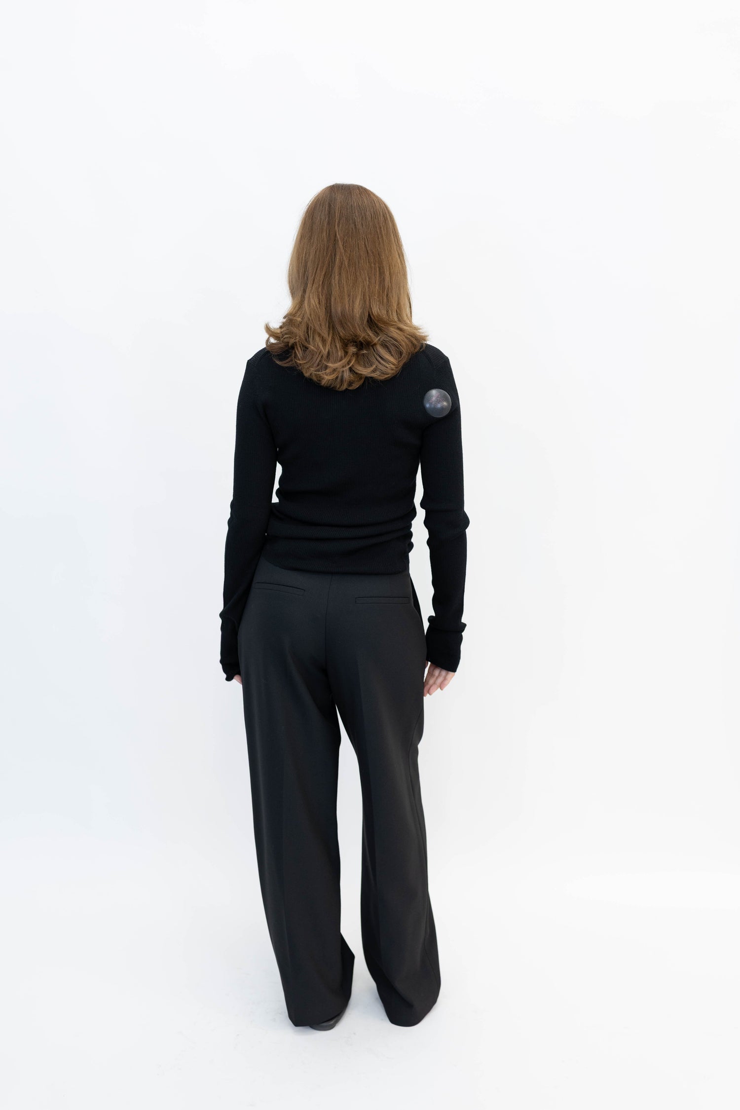 RIBBED TURTLENECK IN BLACK TURTLENECK RHEA 