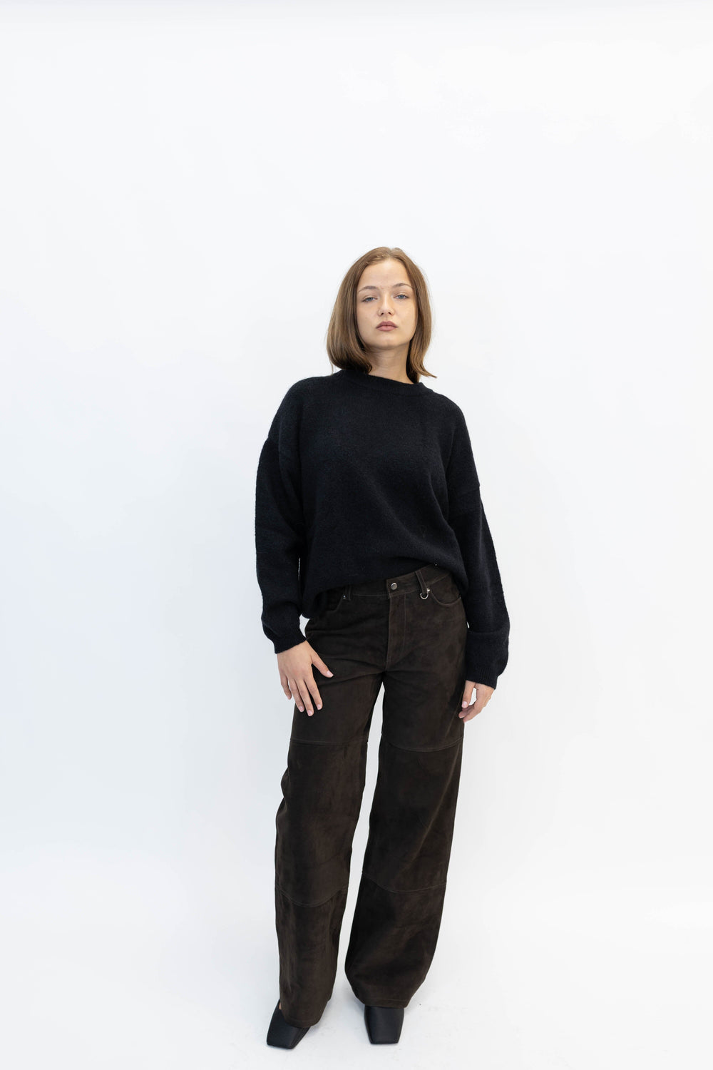 AYLA SWEATER IN BLACK SWEATER IRO 