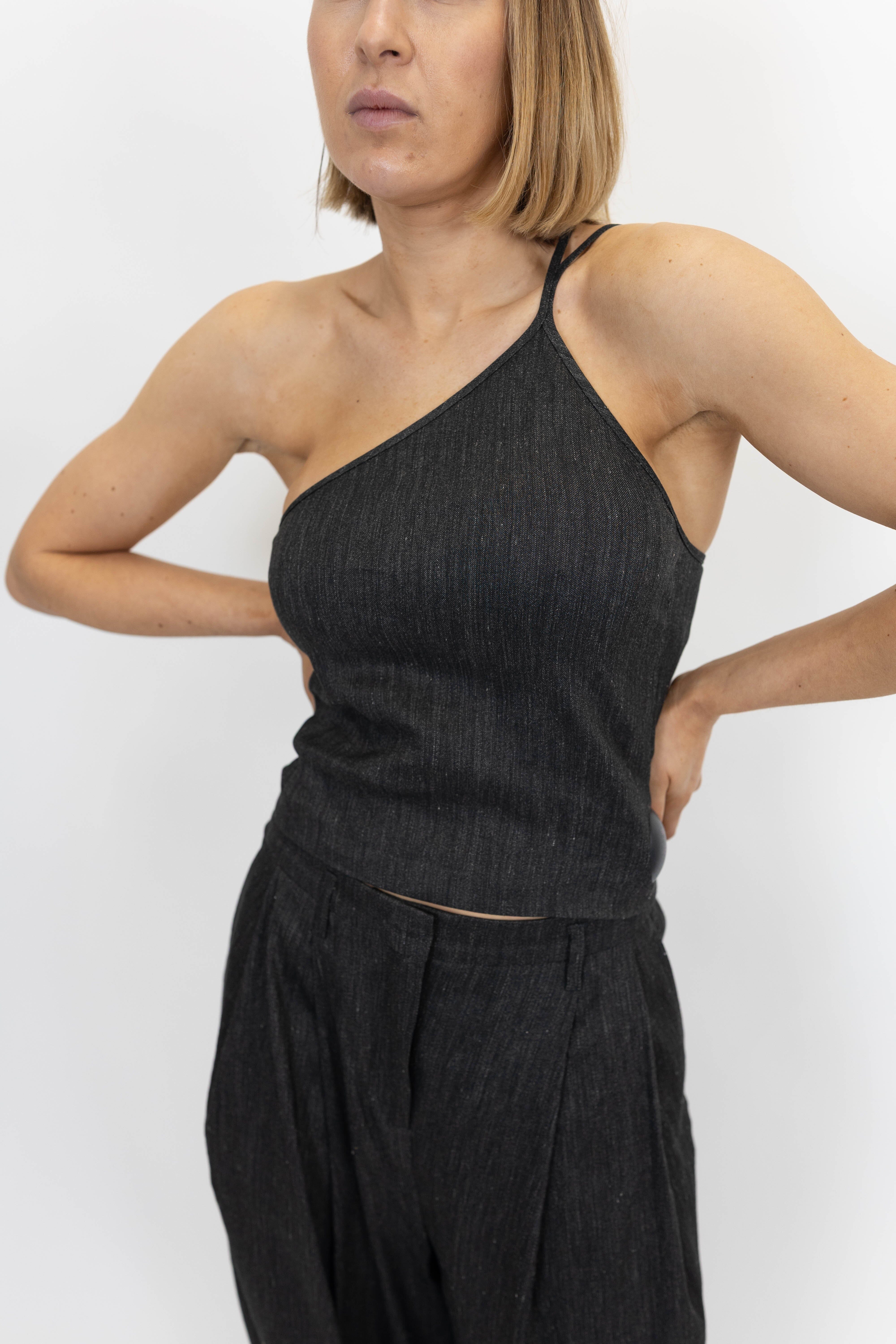 JESSICA TOP IN DARK GREY TOP HERSKIND 