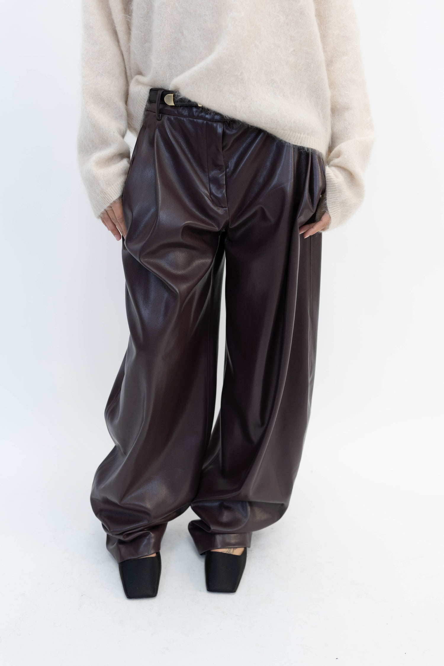 TRACY LOW RISE VEGAN LEATHER IN CABERNET PANTS THE ANDAMANE 