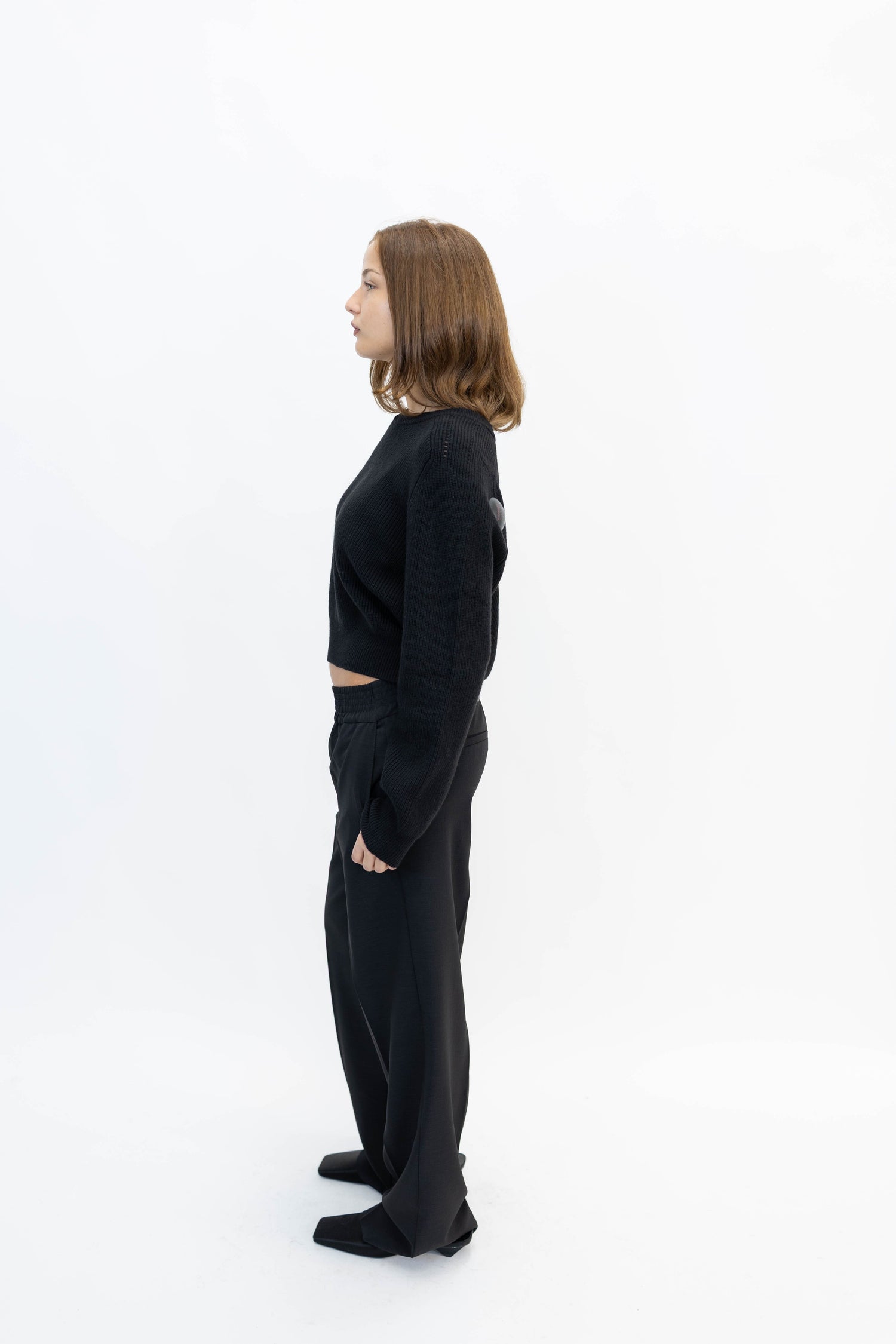 CELENA PULLOVER IN BLACK PULLOVER IRO 