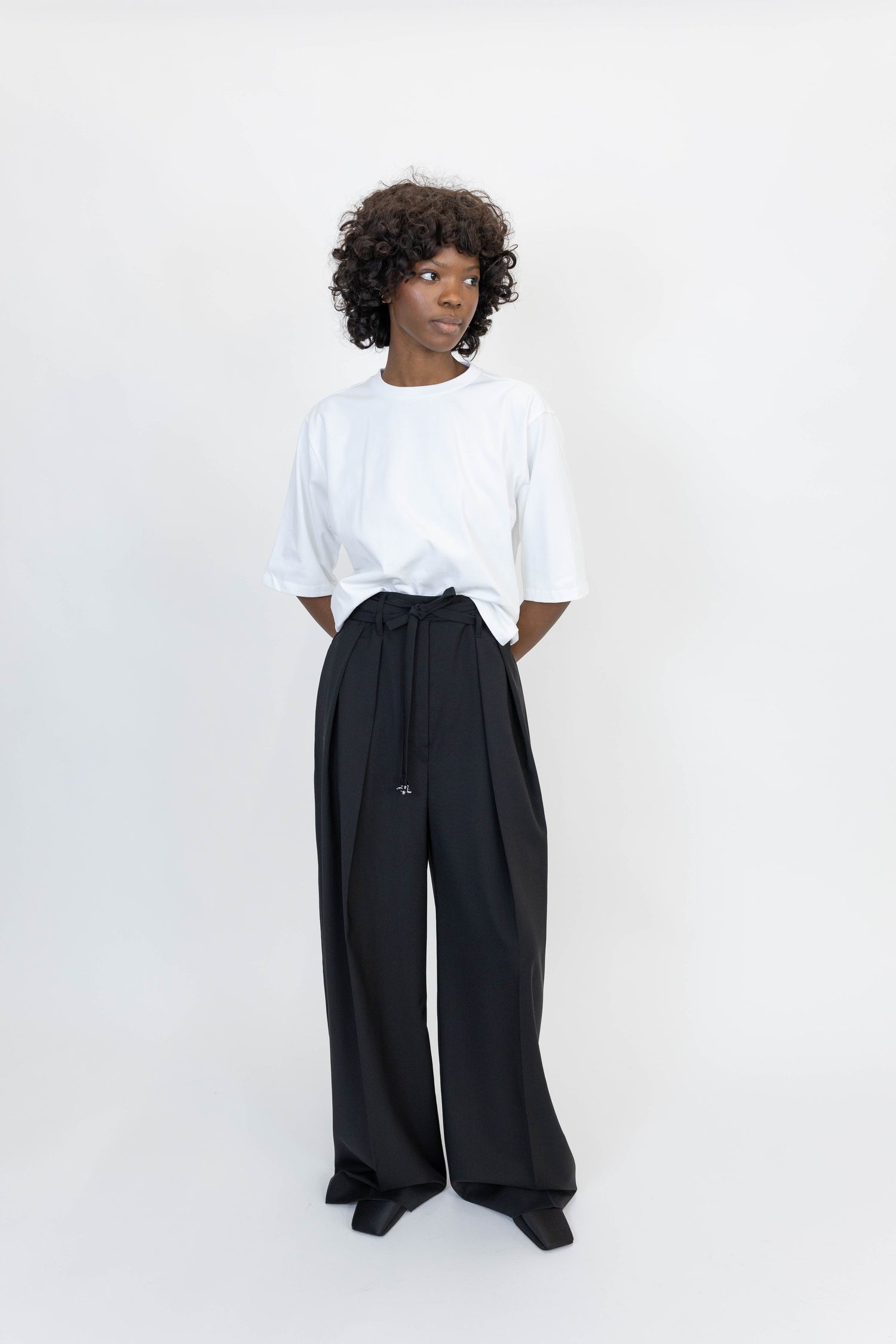 BAUTTA PANTS IN BLACK PANTS MAXMARA 