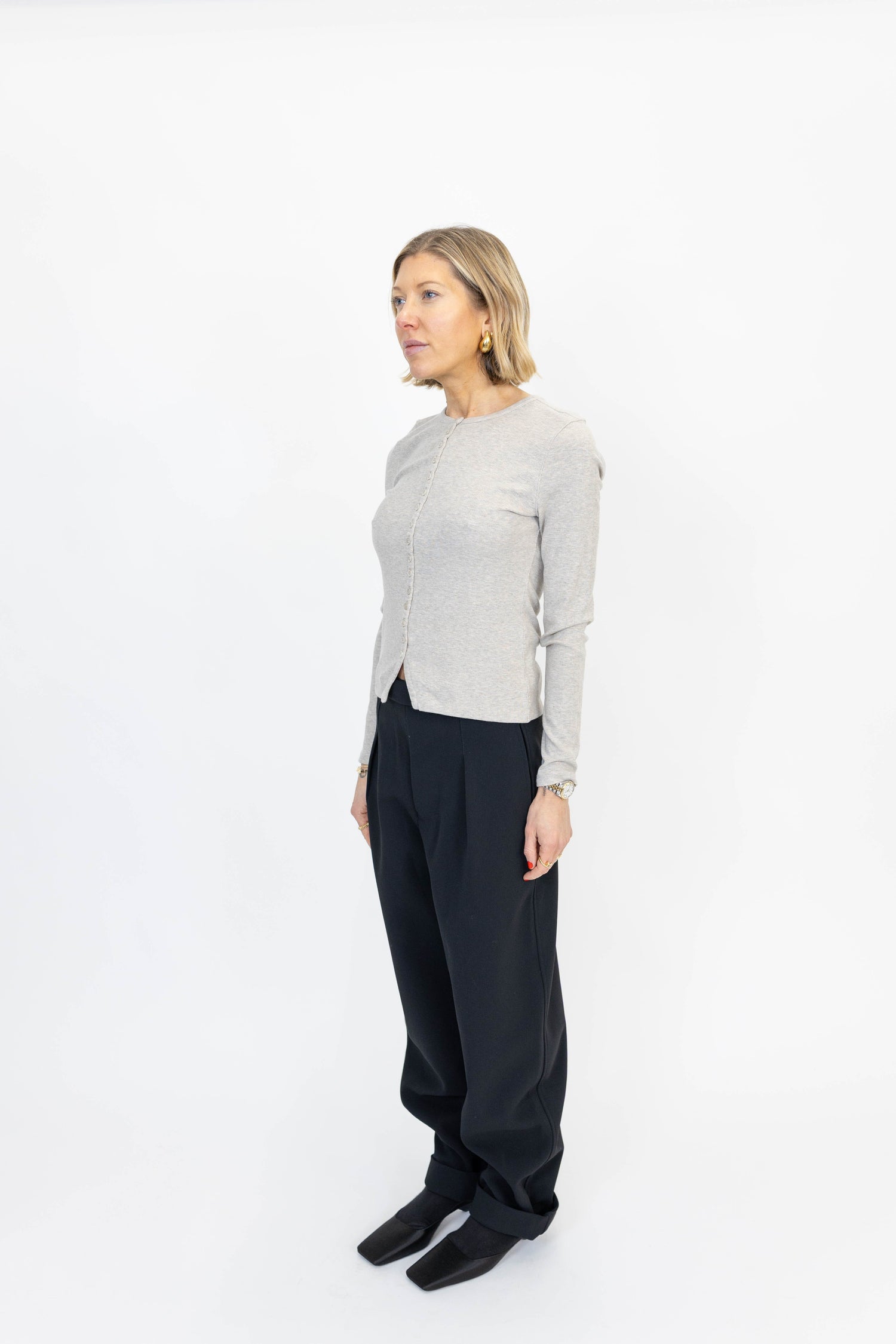 THE RIB TOP WITH SPLIT IN GREY TOP FRAME 