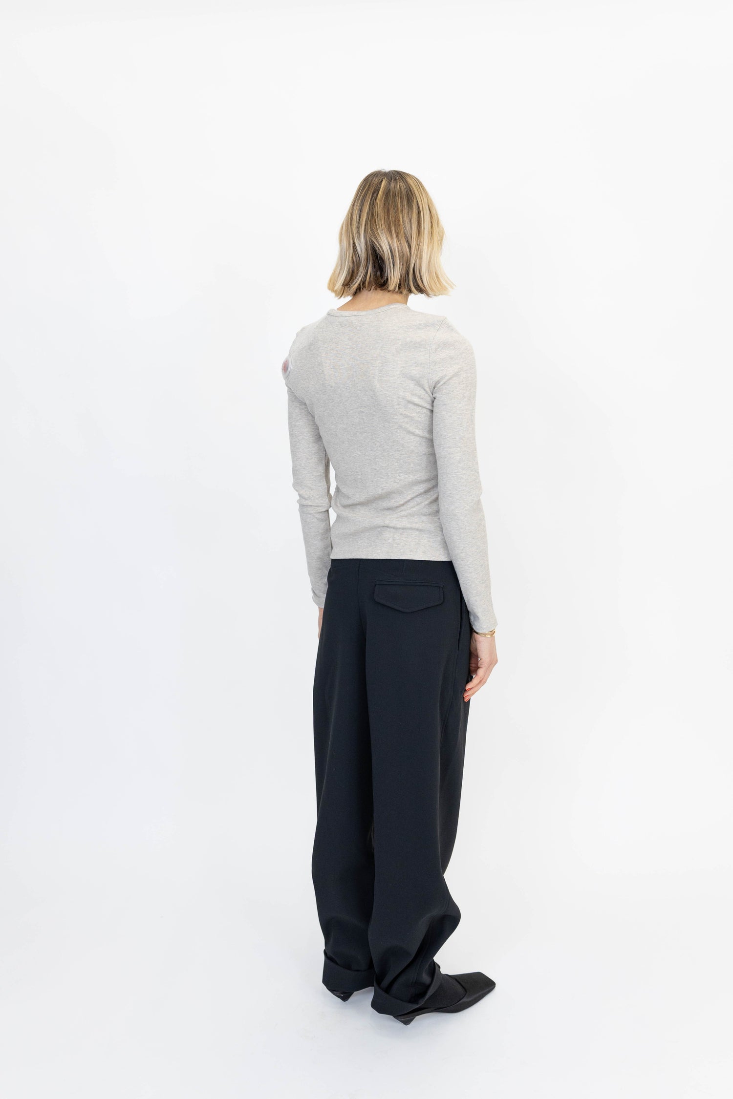 THE RIB TOP WITH SPLIT IN GREY TOP FRAME 