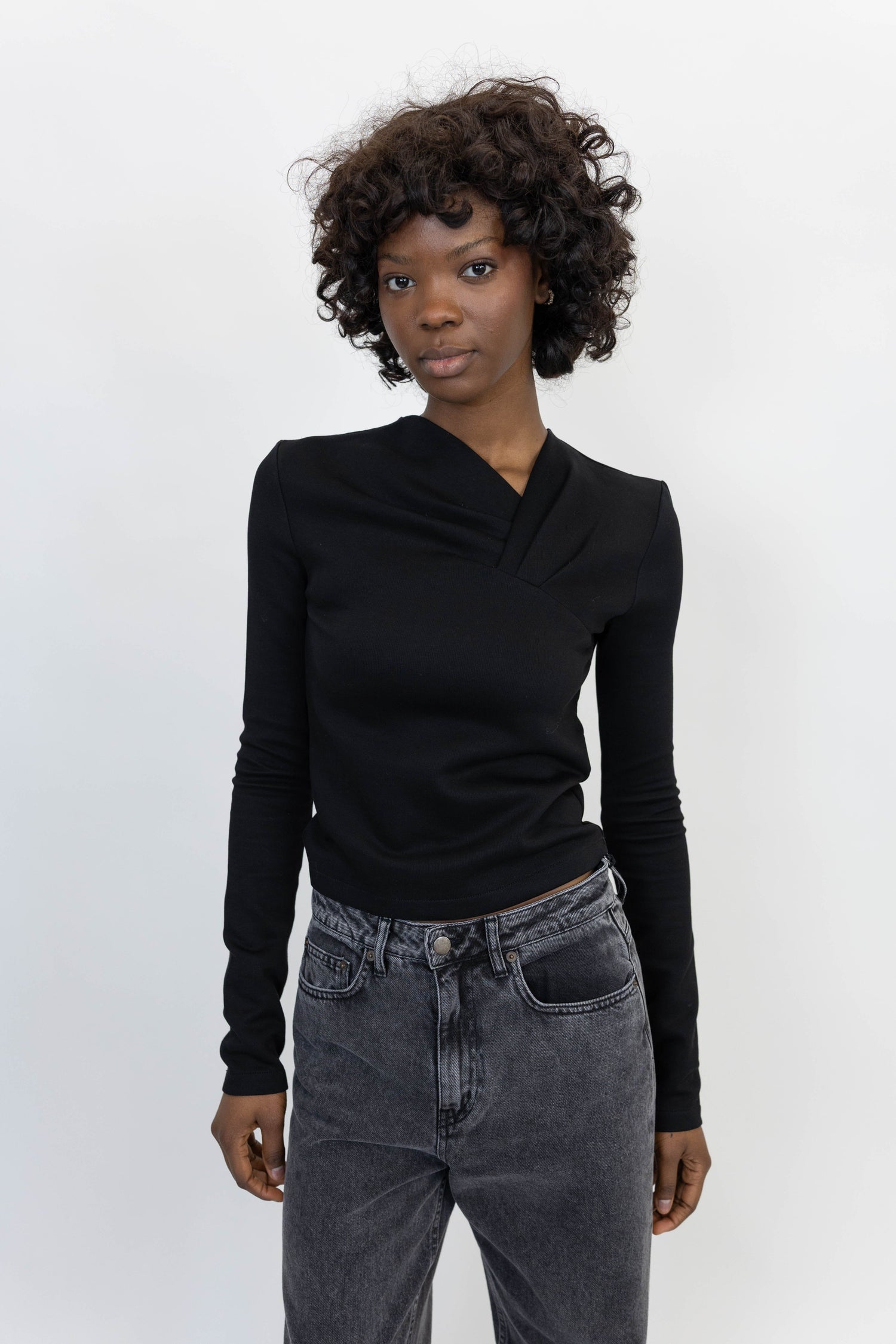 MALA TOP IN BLACK TOP IRO 