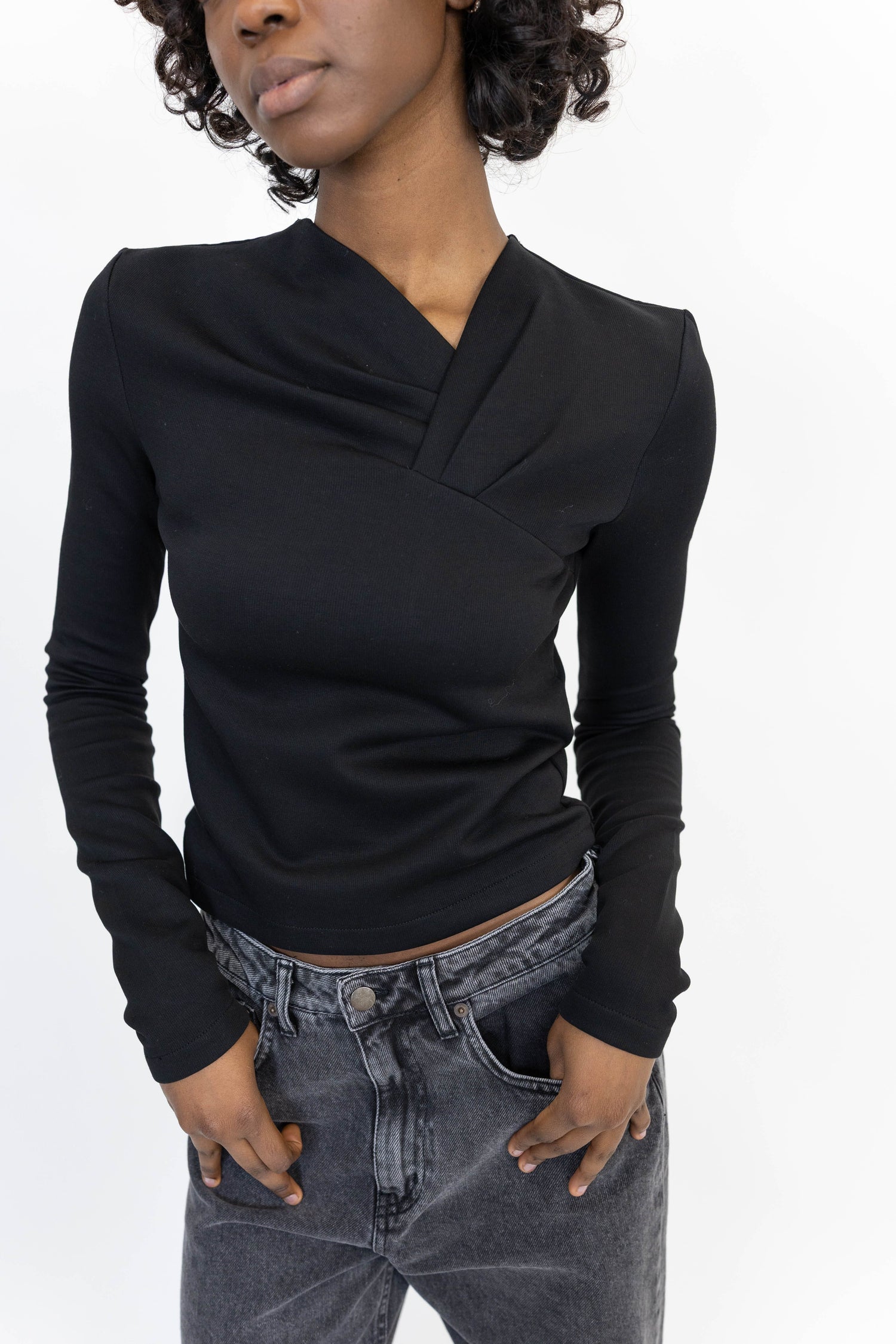 MALA TOP IN BLACK TOP IRO 