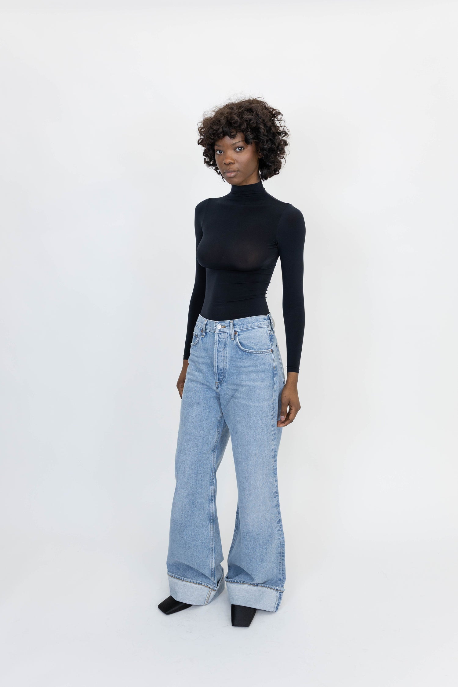 BUENOS AIRES LONG SLEEVE STRING BODY IN BLACK BODY WOLFORD 