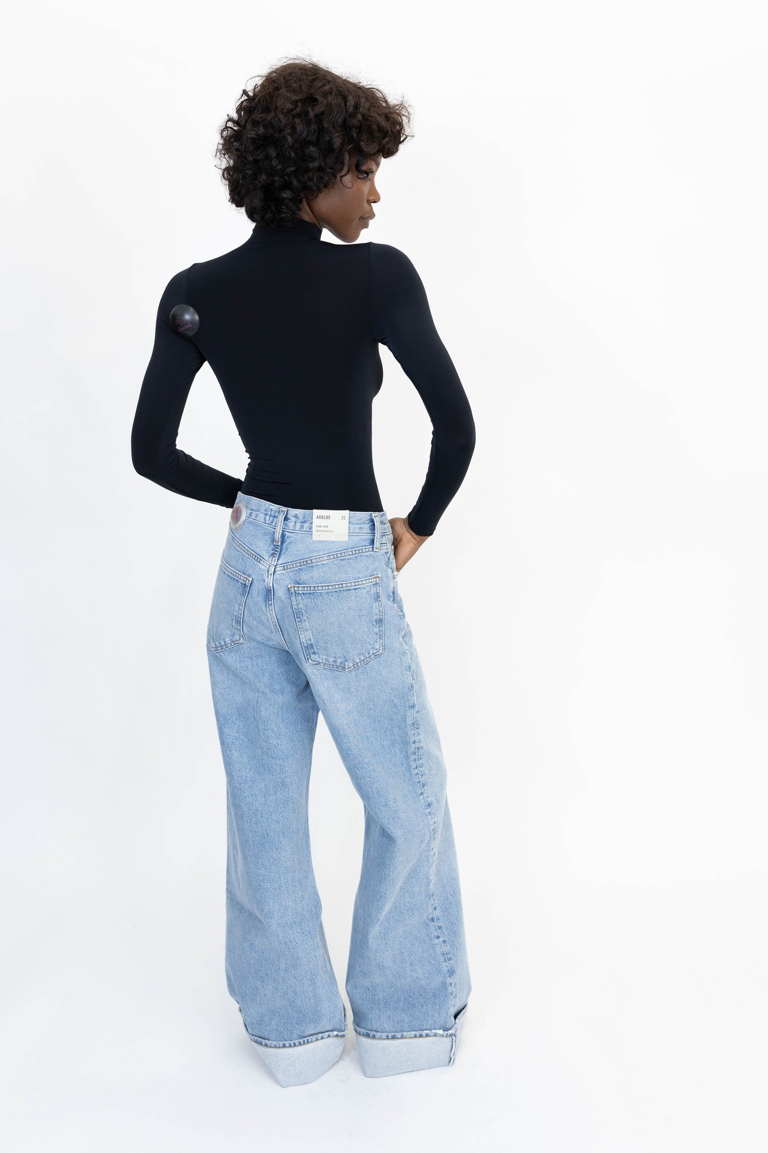 BUENOS AIRES LONG SLEEVE STRING BODY IN BLACK BODY WOLFORD 