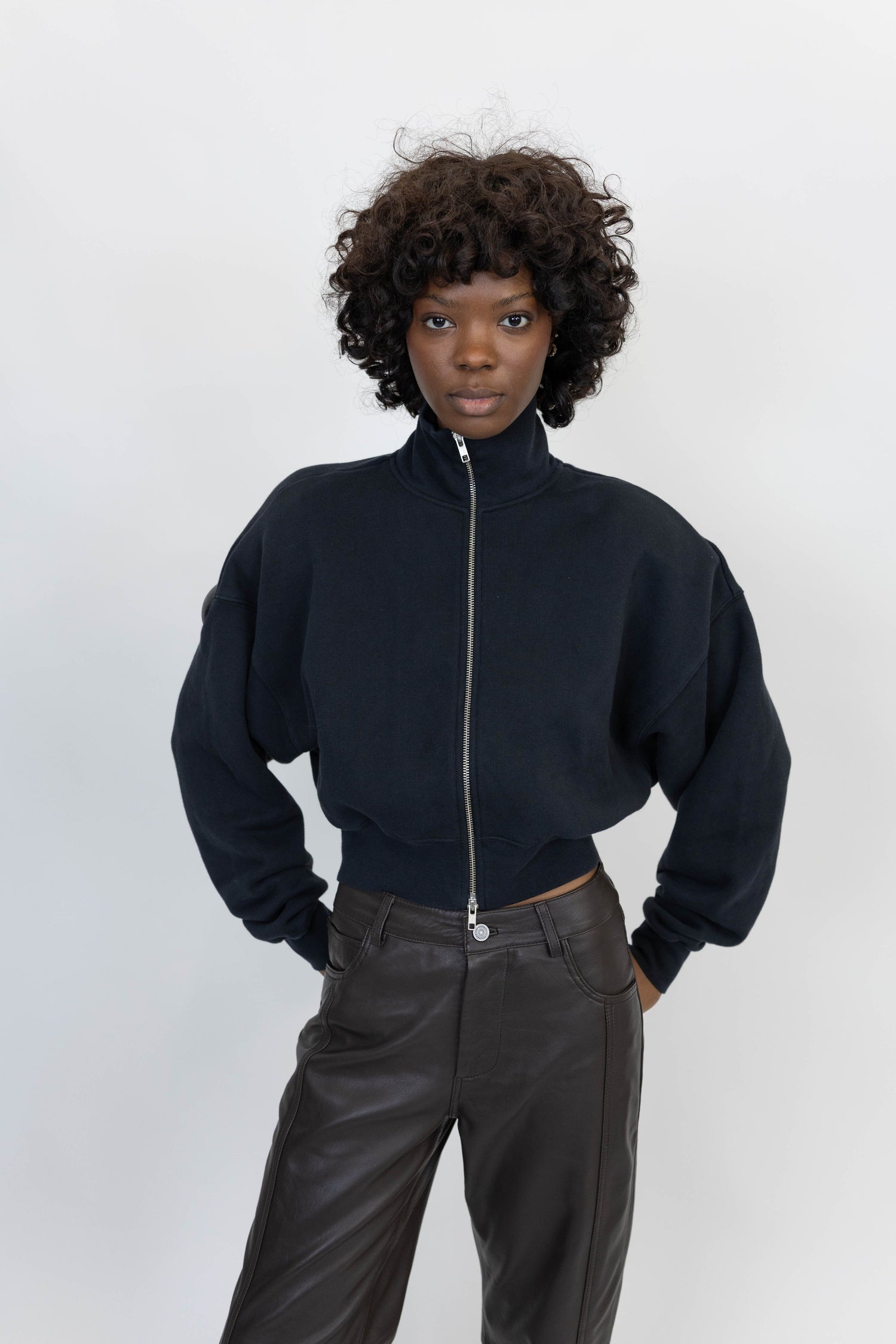 DARBY ZIP UP HOODIE IN WASHED BLACK SWEATER AGOLDE 