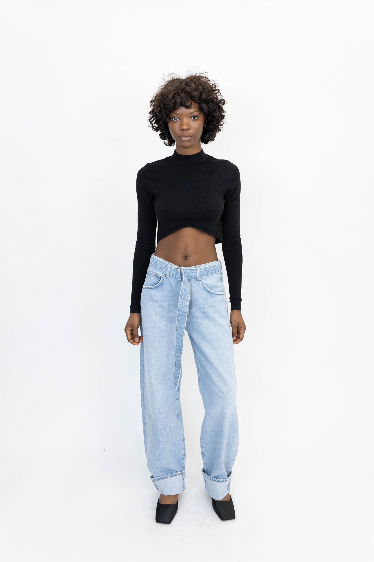 TODRIC TOP KNIT WITH V-SHAPE KNIT KURE 