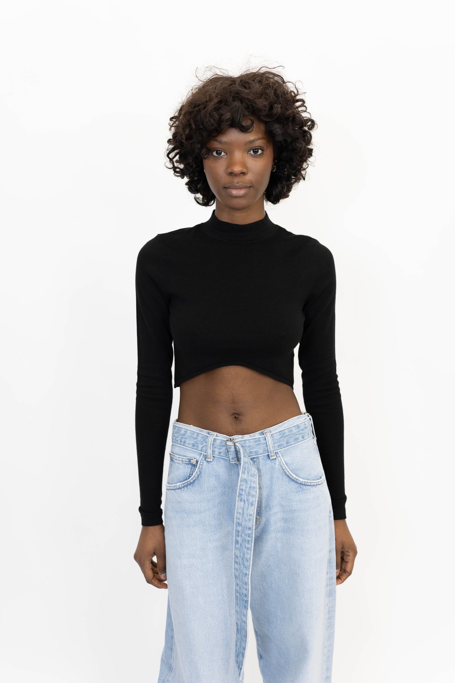 TODRIC TOP KNIT WITH V-SHAPE KNIT KURE 