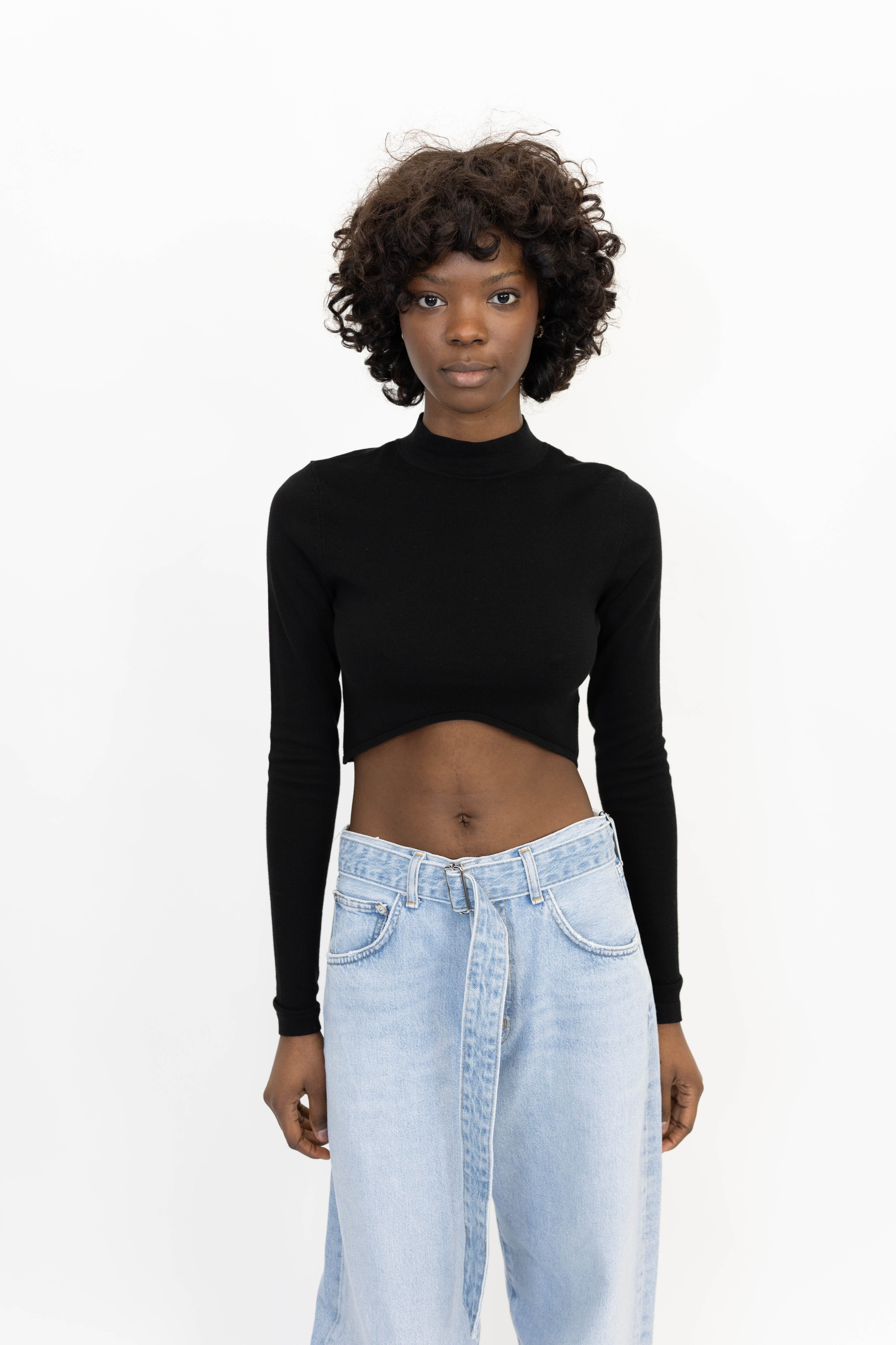 TODRIC TOP KNIT WITH V-SHAPE KNIT KURE 