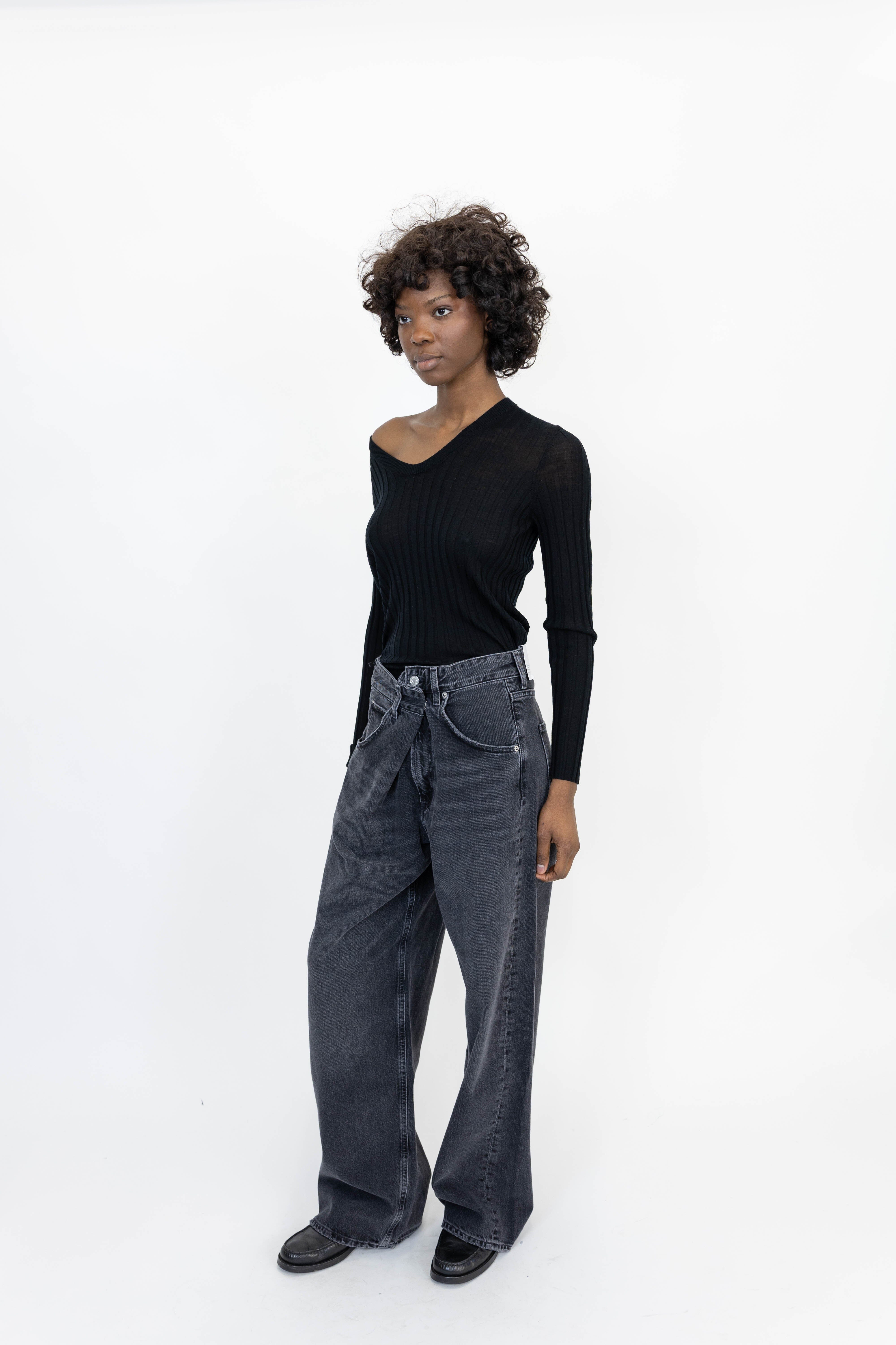 HATTIE PULLOVER IN BLACK PULLOVER IRO 
