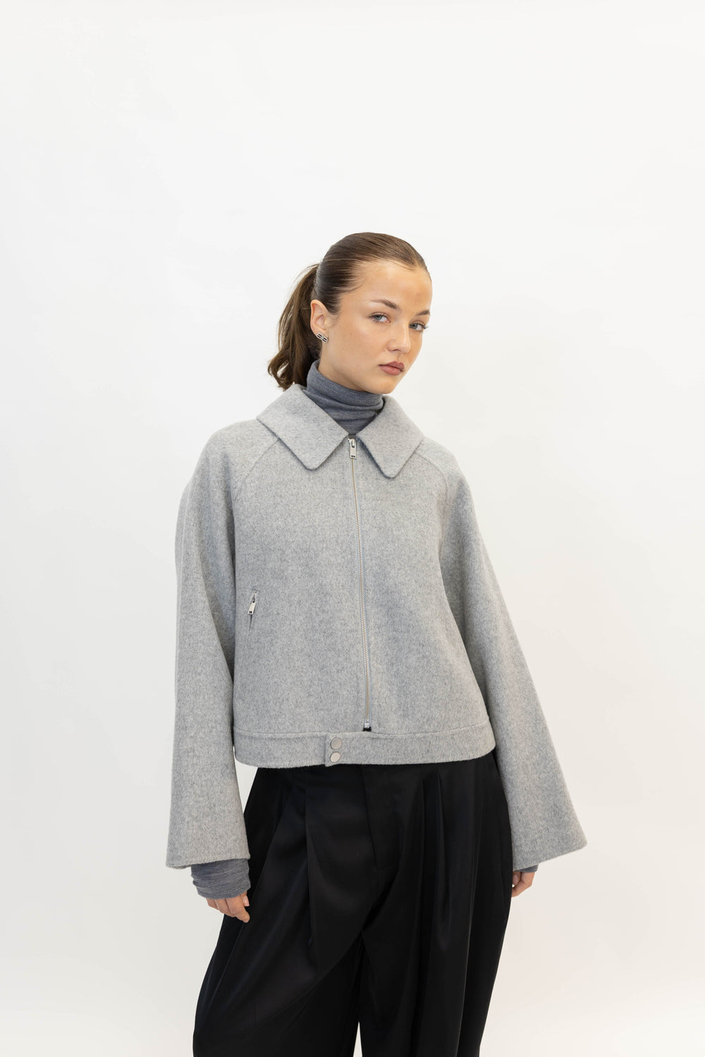 TRIANA WOOL JACKET IN LIGHT GREY JACKET ONE&OTHER 