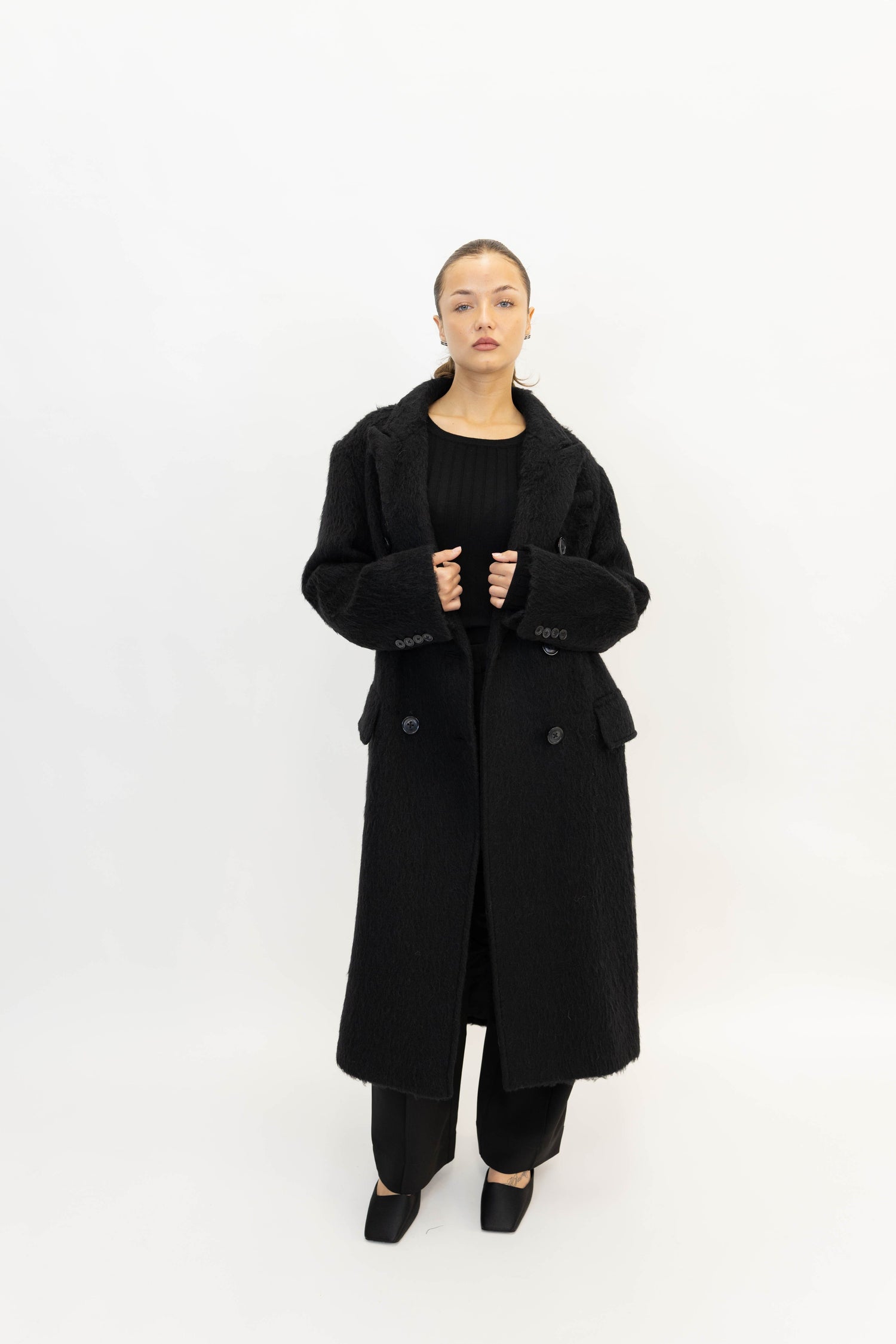 ESSA COAT COAT STAND STUDIO 