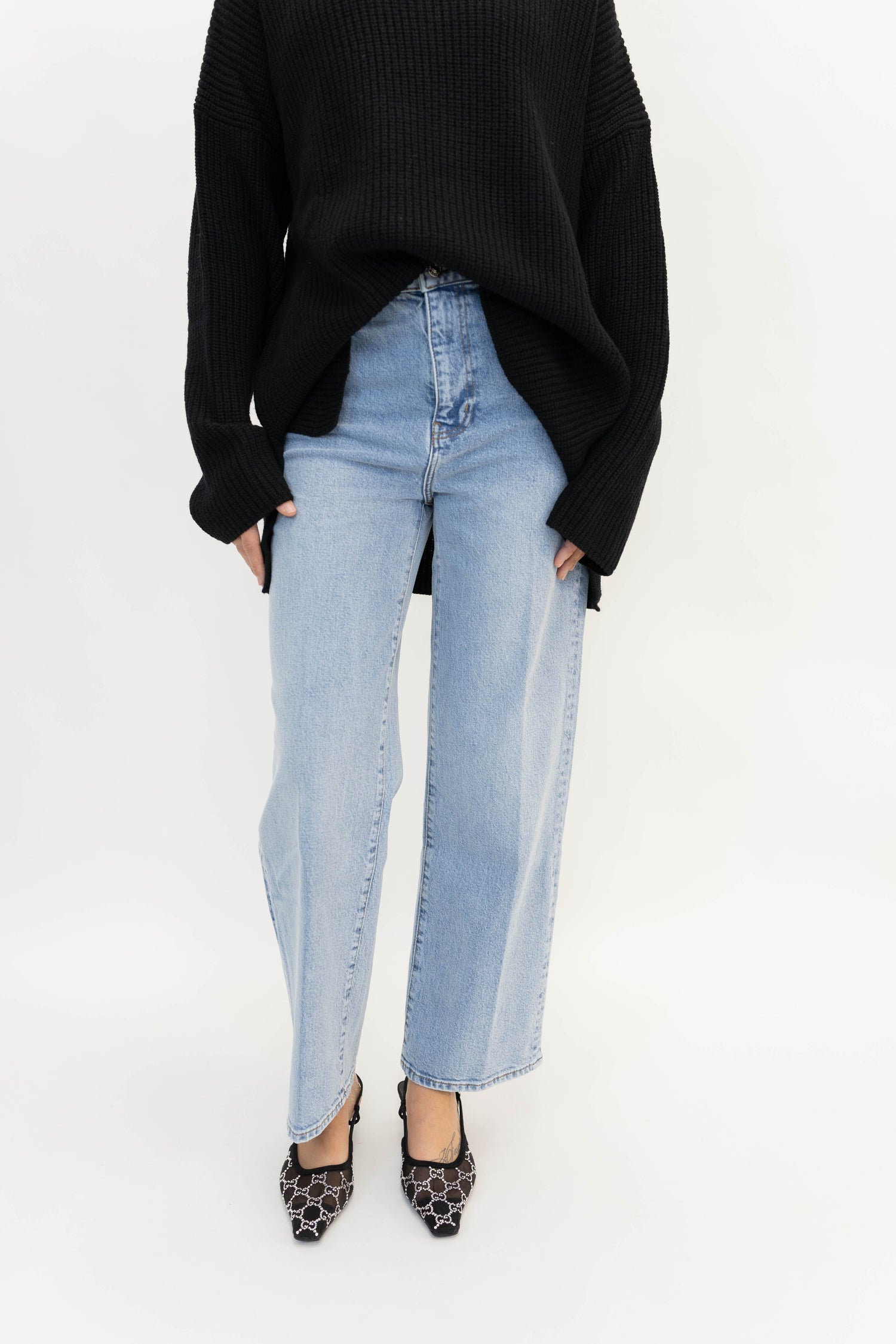 THE BORROWED JEANS IN DOLLY JEANS FRAME 