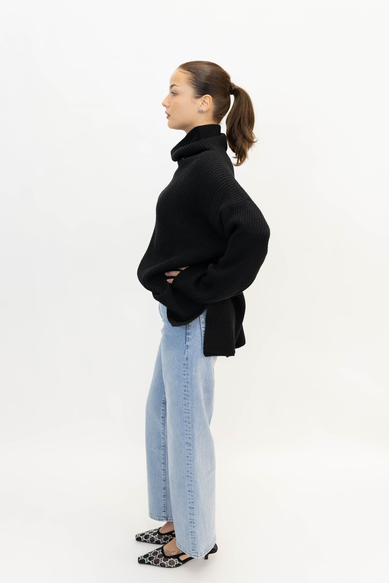 THE BORROWED JEANS IN DOLLY JEANS FRAME 