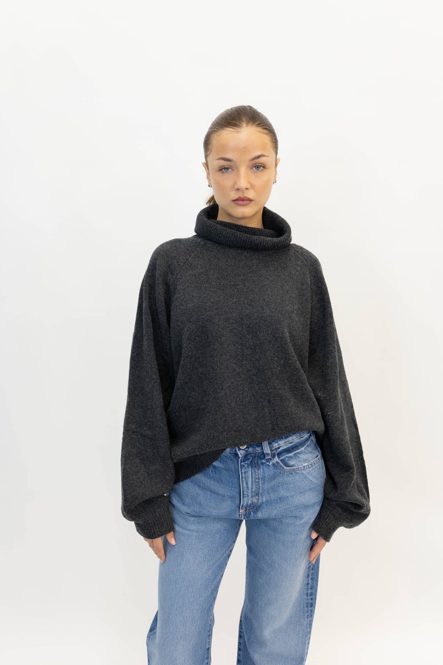 MANZIGZ WOOL ROLLNECK NOOS IN DEEP GRAPHITE PULLOVER GESTUZ 