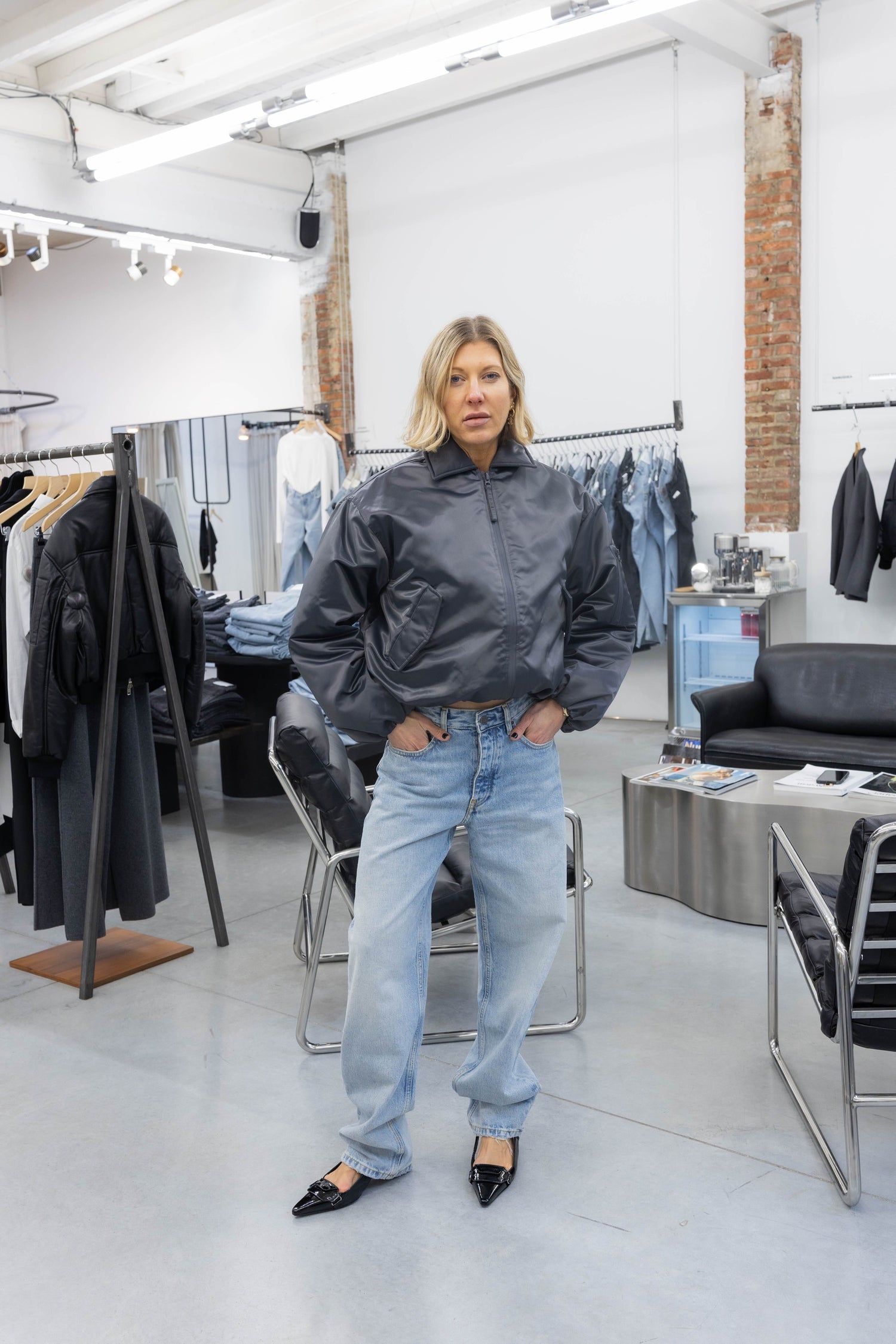 BLINK BOMBER IN ASPHALT JACKET OVAL SQUARE 