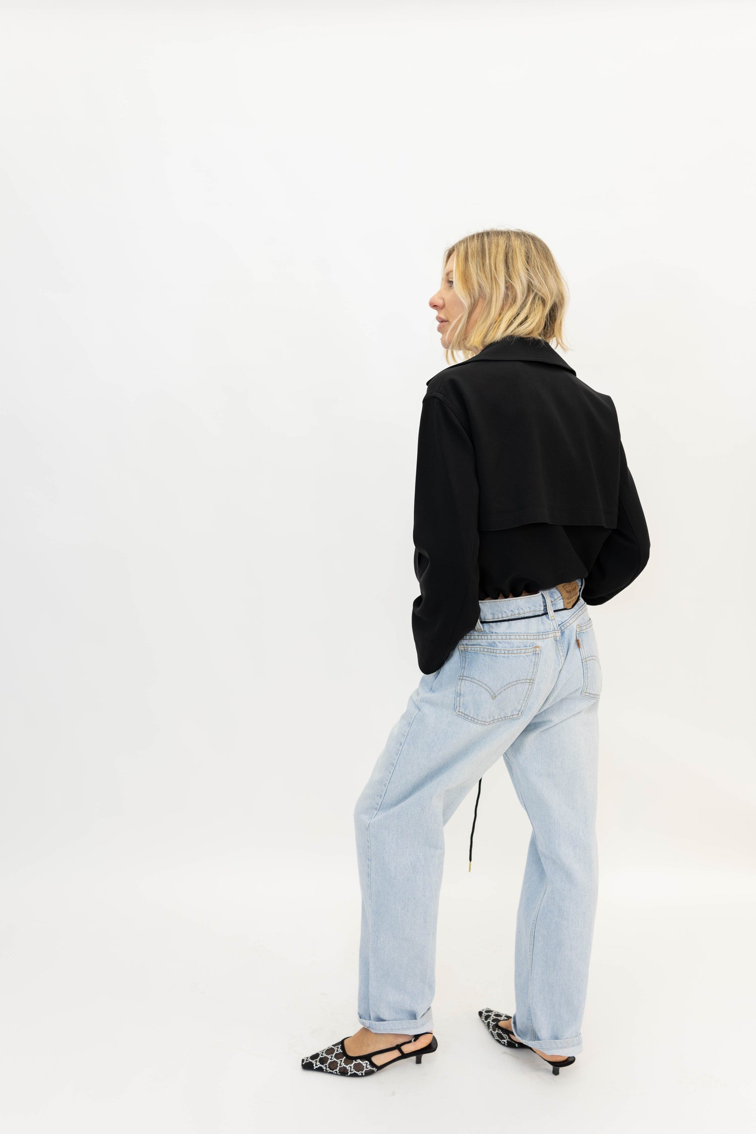 JACKET WITH ADJUSTABLE WAIST IN BLACK JACKET THEORY 