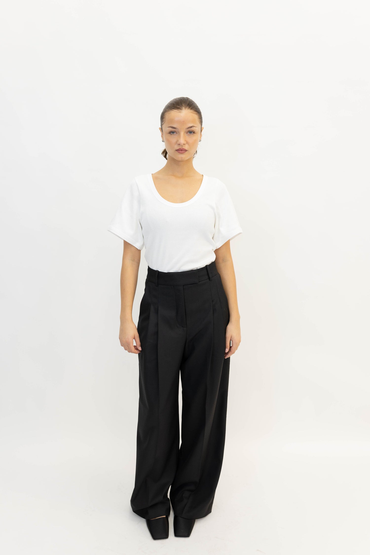 LUNAI T-SHIRT IN WHITE T-SHIRT BY MALENE BIRGER 