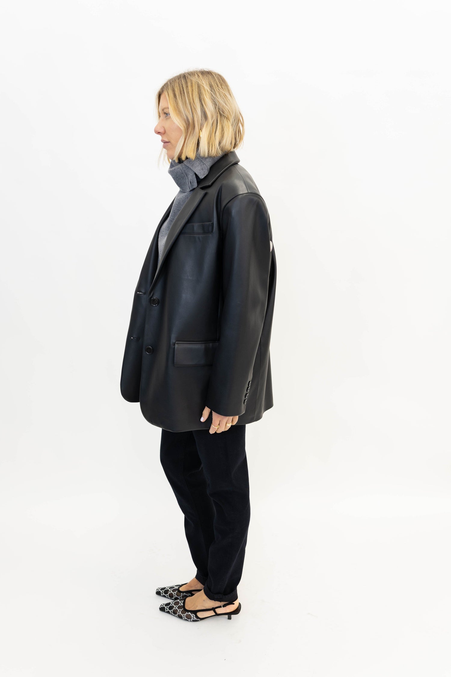 EMMIE OVERSIZED FAUX LEATHER BLAZER BLAZER STAND STUDIO 