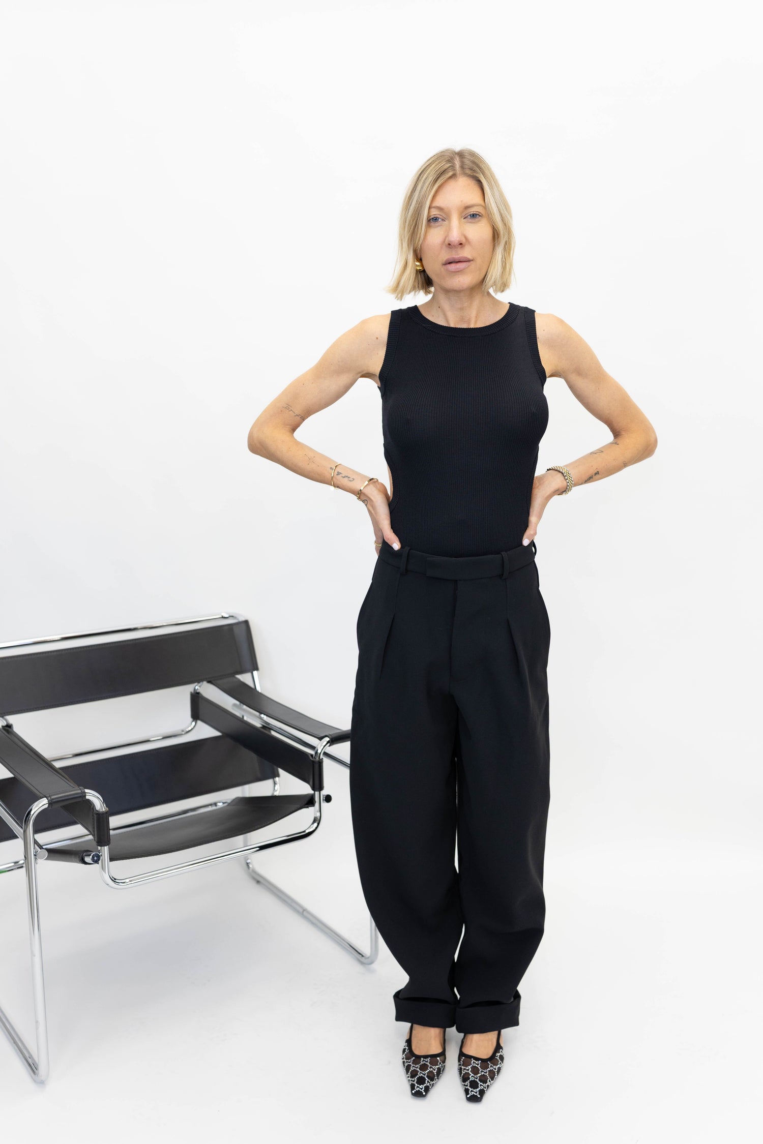 BONIE CUT OUT BODY BODY KURE 